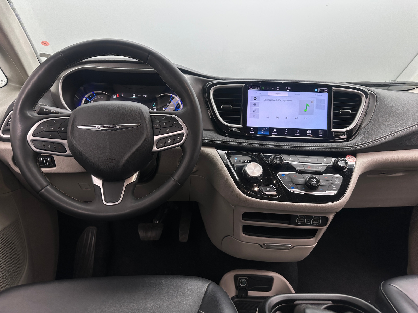Thumbnail: 2024 Chrysler Pacifica - 4