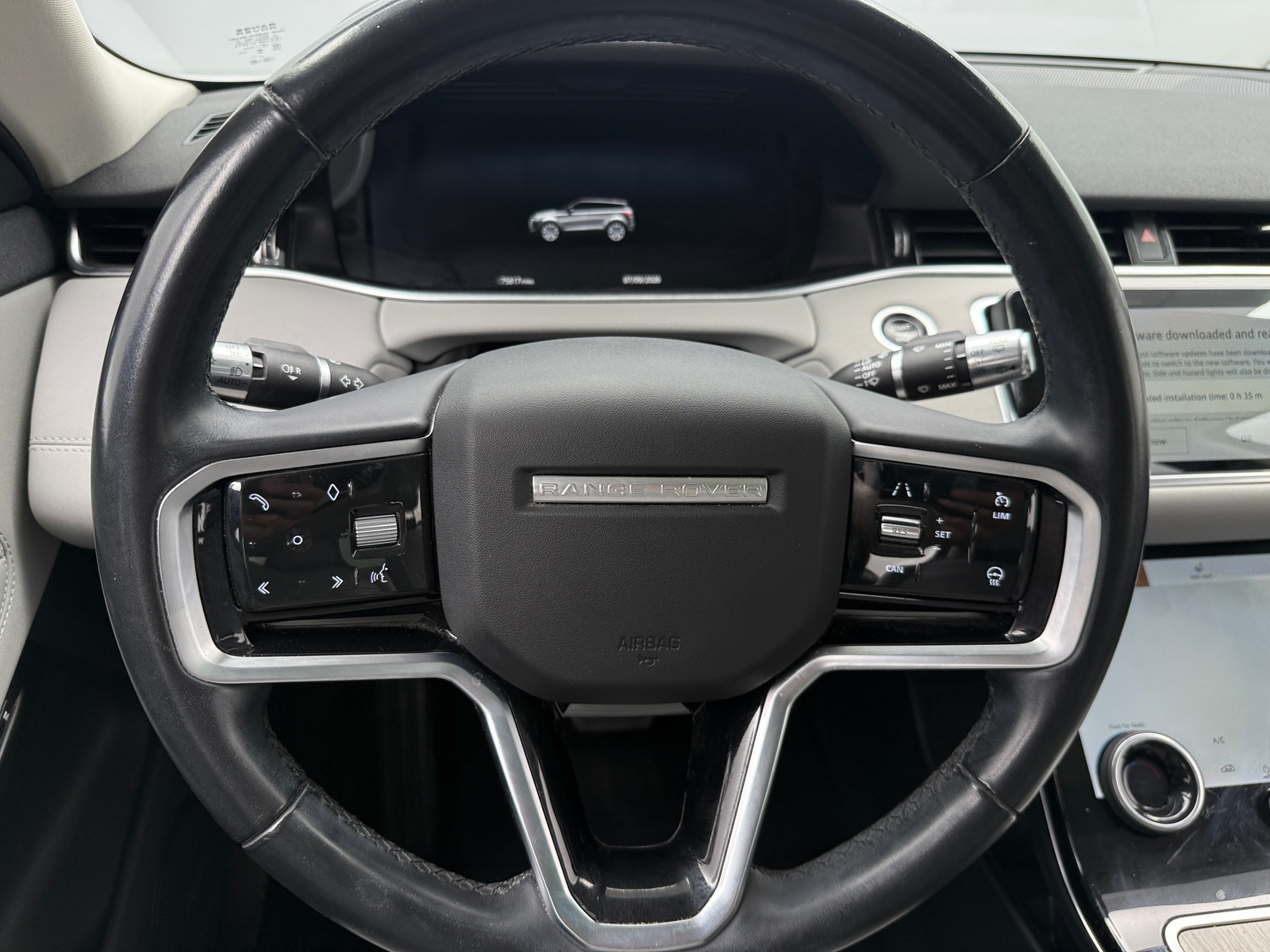 Thumbnail: 2021 Land Rover Range Rover Evoque - 4
