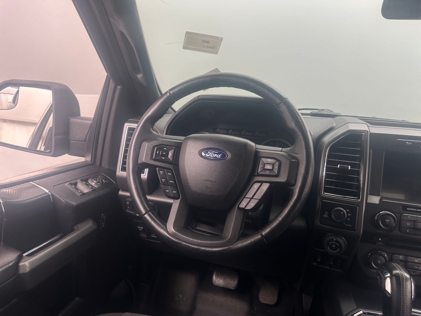 Thumbnail: 2018 Ford Econoline - 5