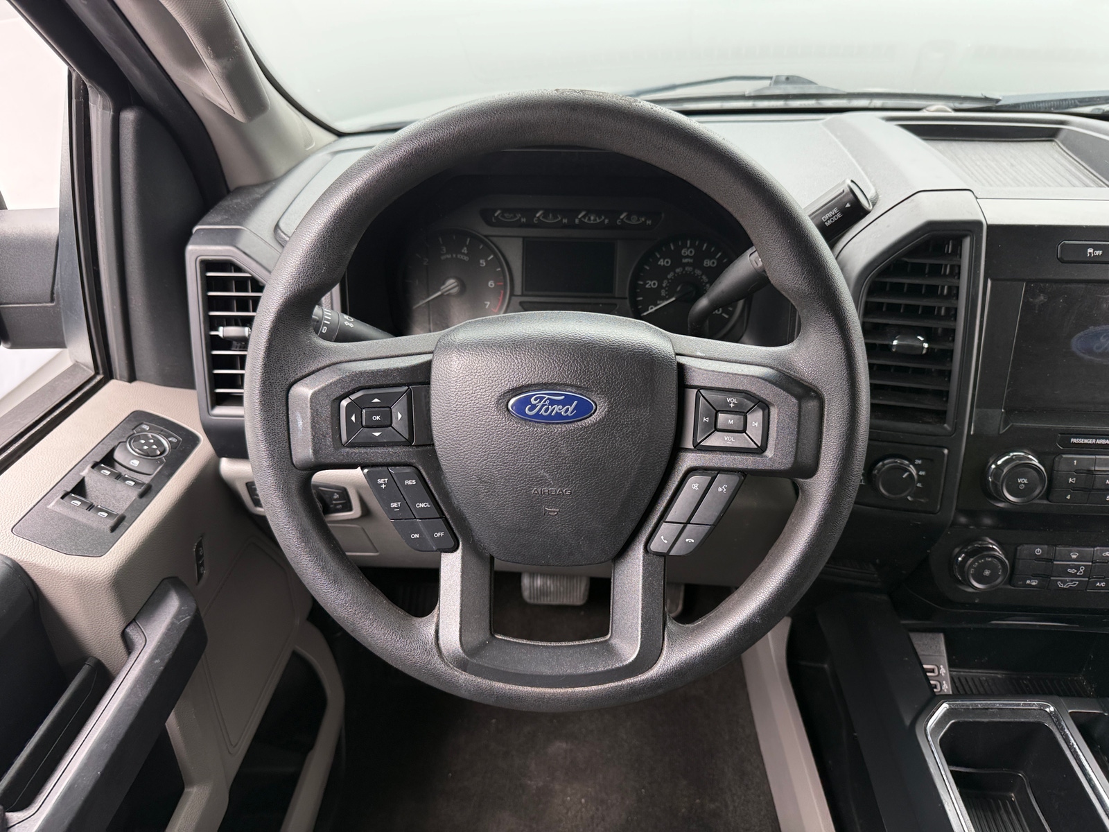 Thumbnail: 2020 Ford Econoline - 5