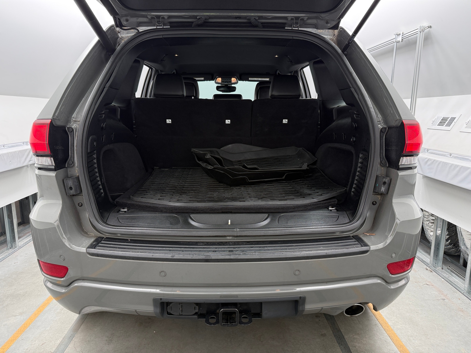 Thumbnail: 2020 Jeep Grand Cherokee - 6