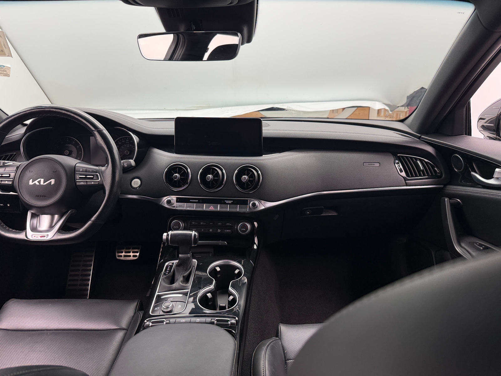 Thumbnail: 2022 Kia Stinger - 2