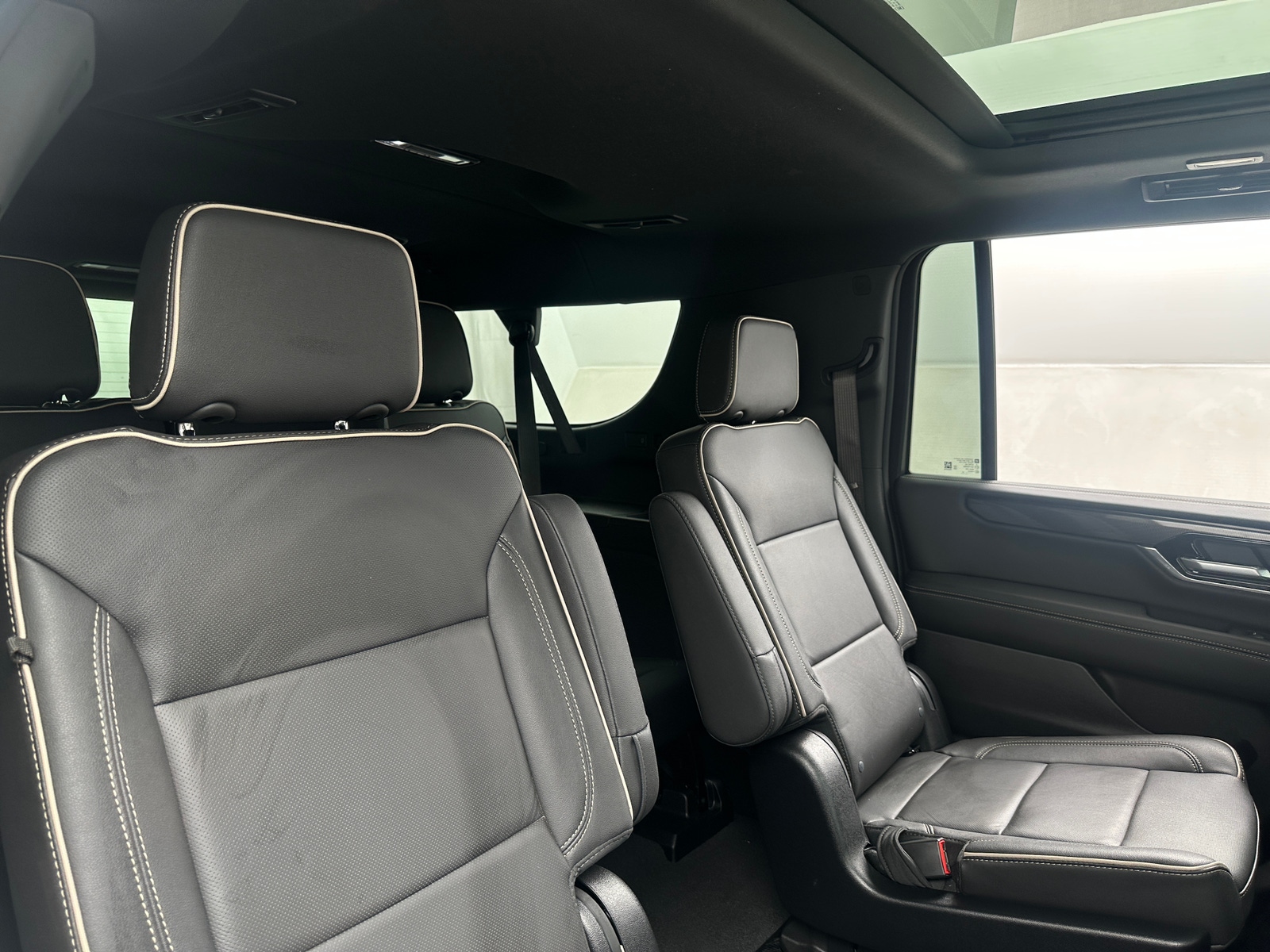 Thumbnail: 2025 GMC Yukon XL - 5