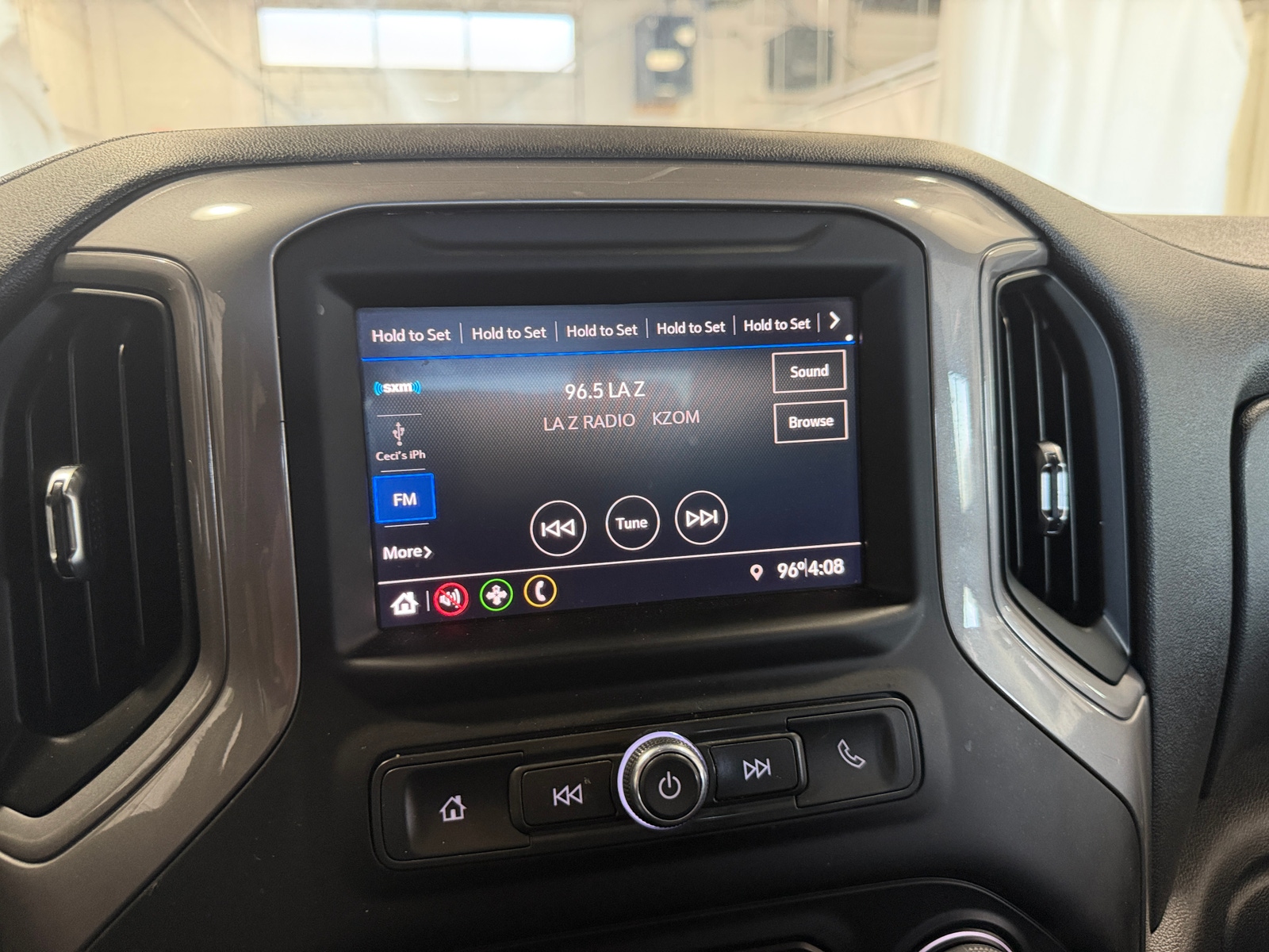 Thumbnail: 2022 Chevrolet Silverado 1500 - 4