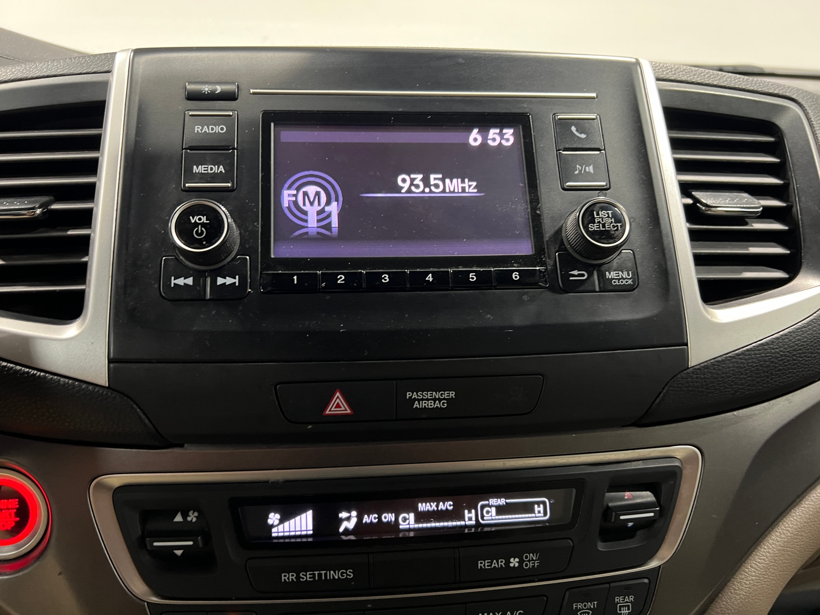 Thumbnail: 2019 Honda Pilot - 4