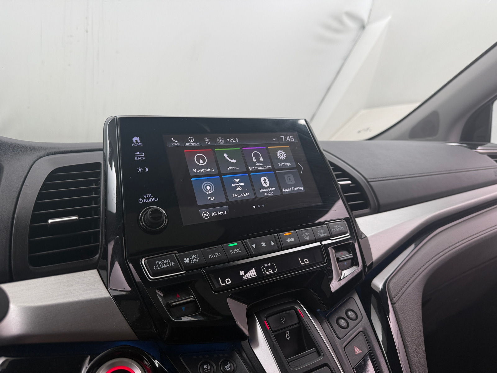 Thumbnail: 2019 Honda Odyssey - 3