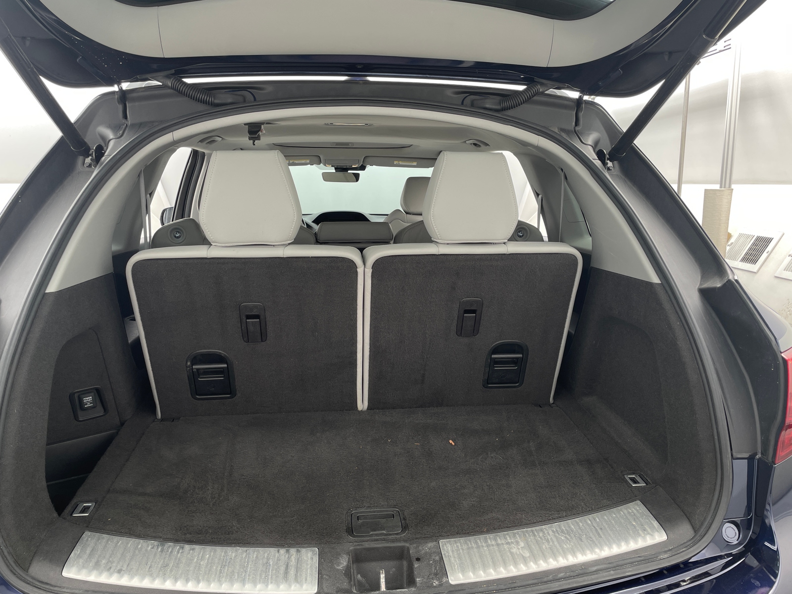 Thumbnail: 2017 Acura MDX - 6