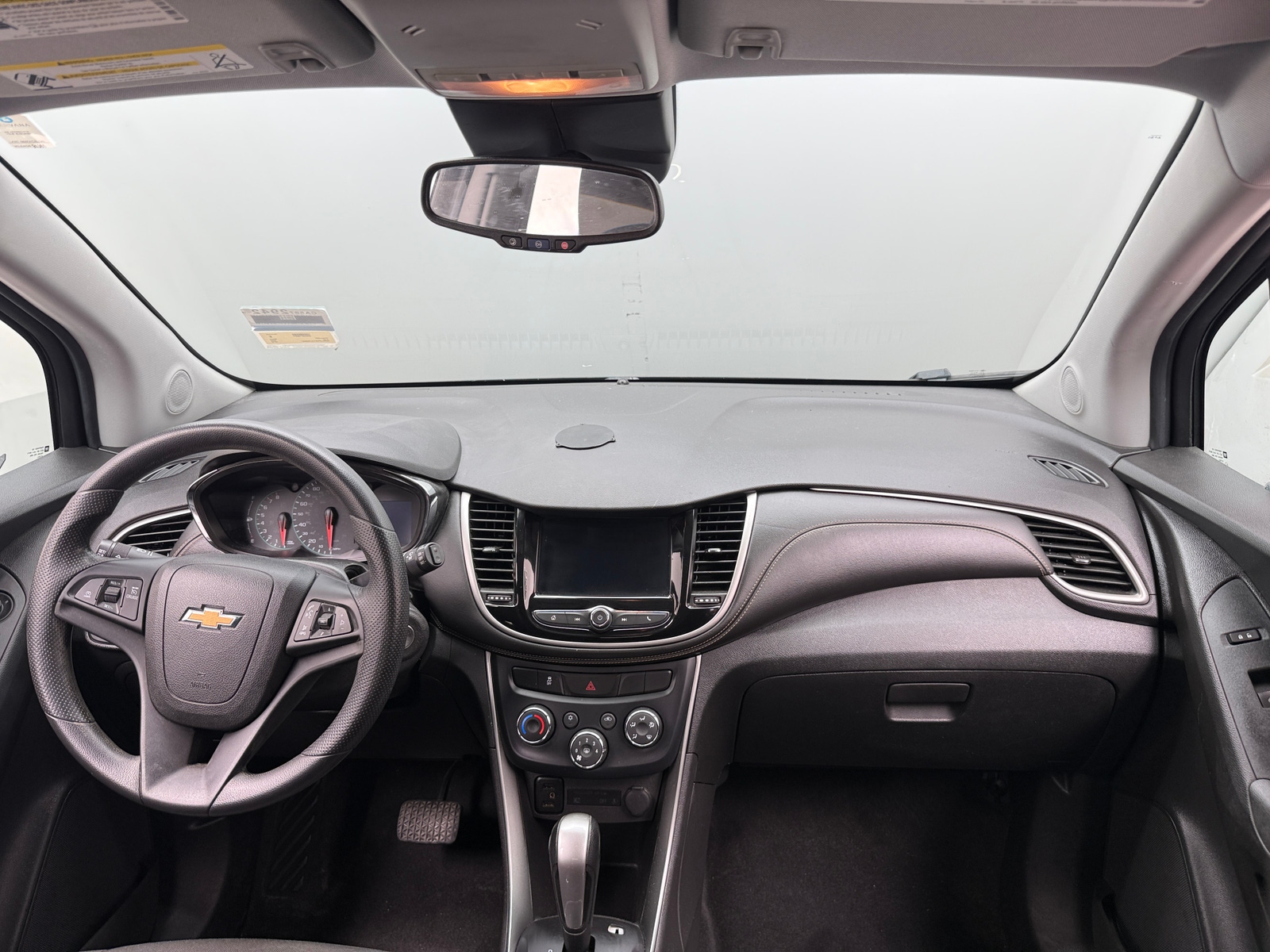 Thumbnail: 2018 Chevrolet Trax - 3