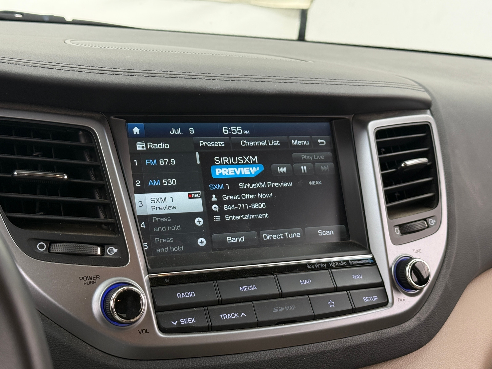 Thumbnail: 2018 Hyundai Tucson - 3