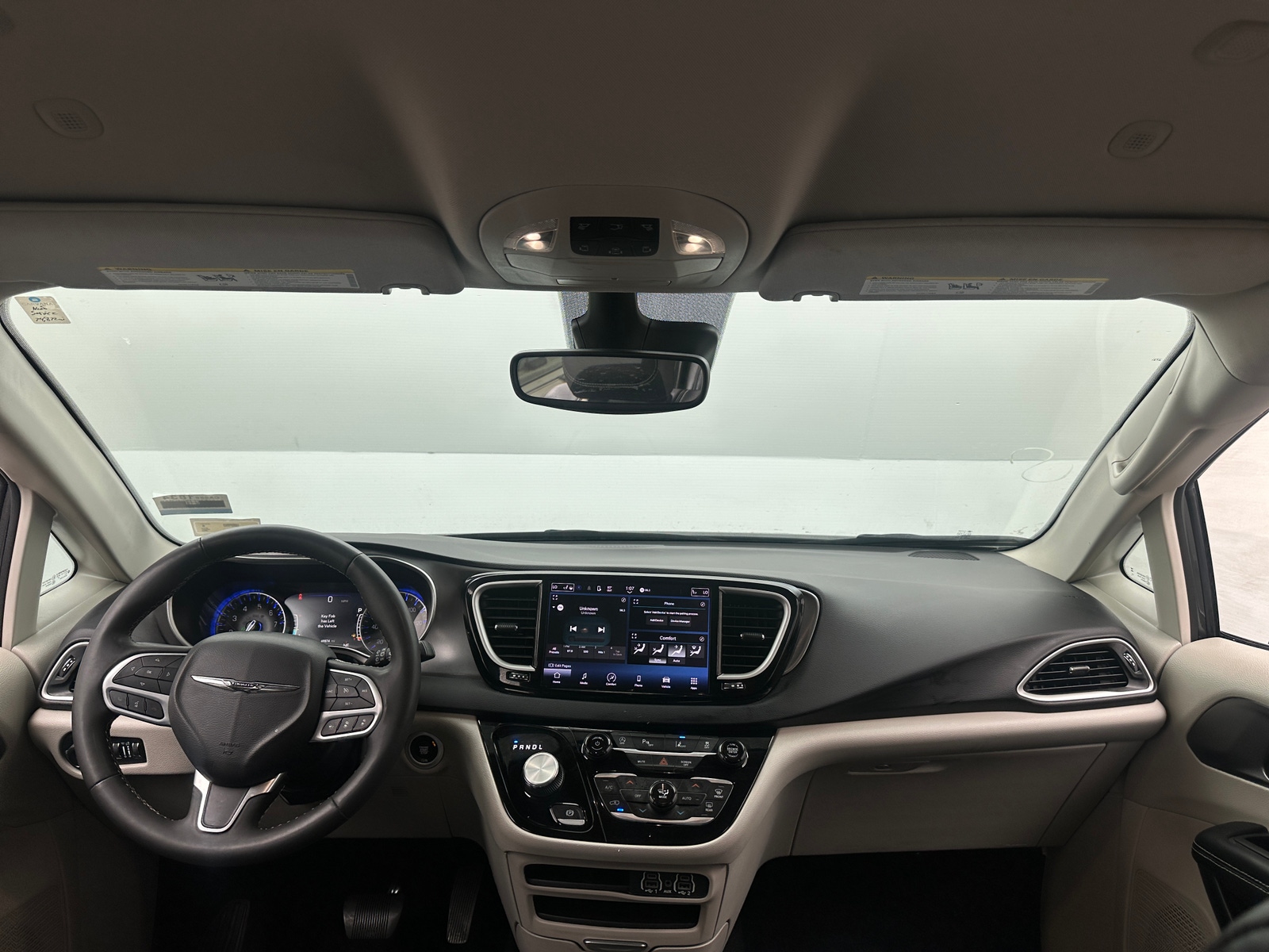 Thumbnail: 2023 Chrysler Pacifica - 2