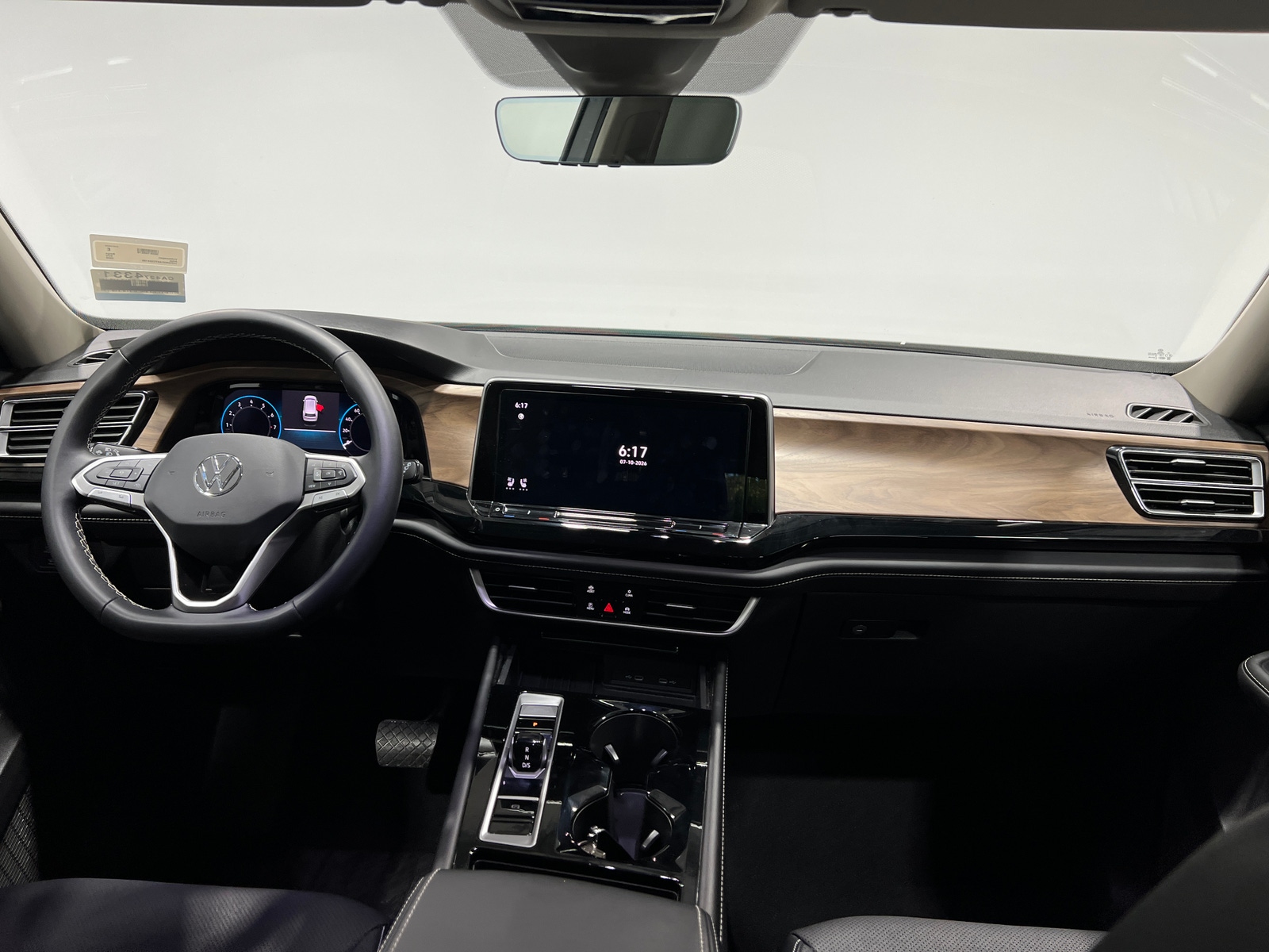 Thumbnail: 2026 Volkswagen Atlas - 2