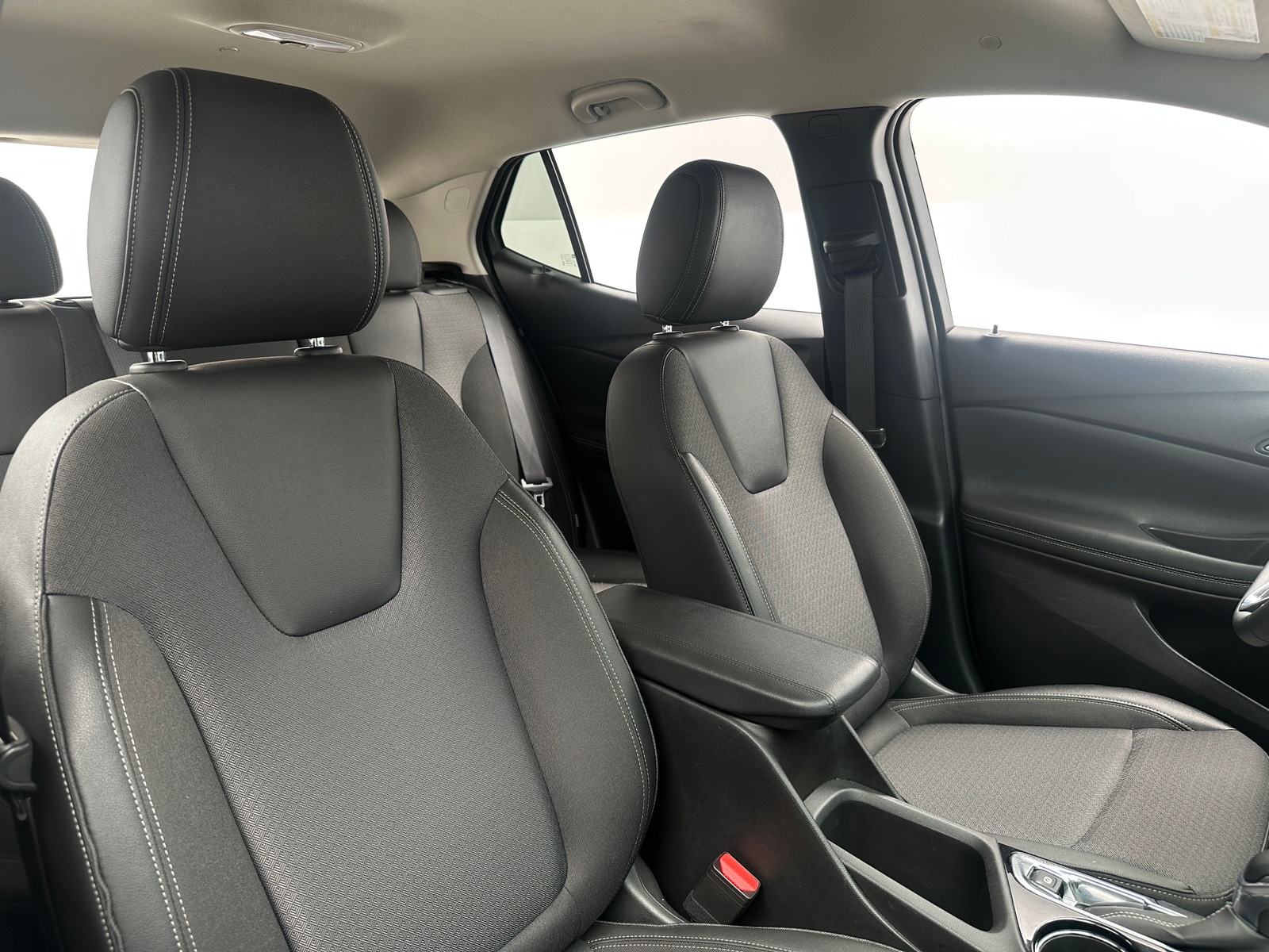 Thumbnail: 2025 Buick Encore GX - 2