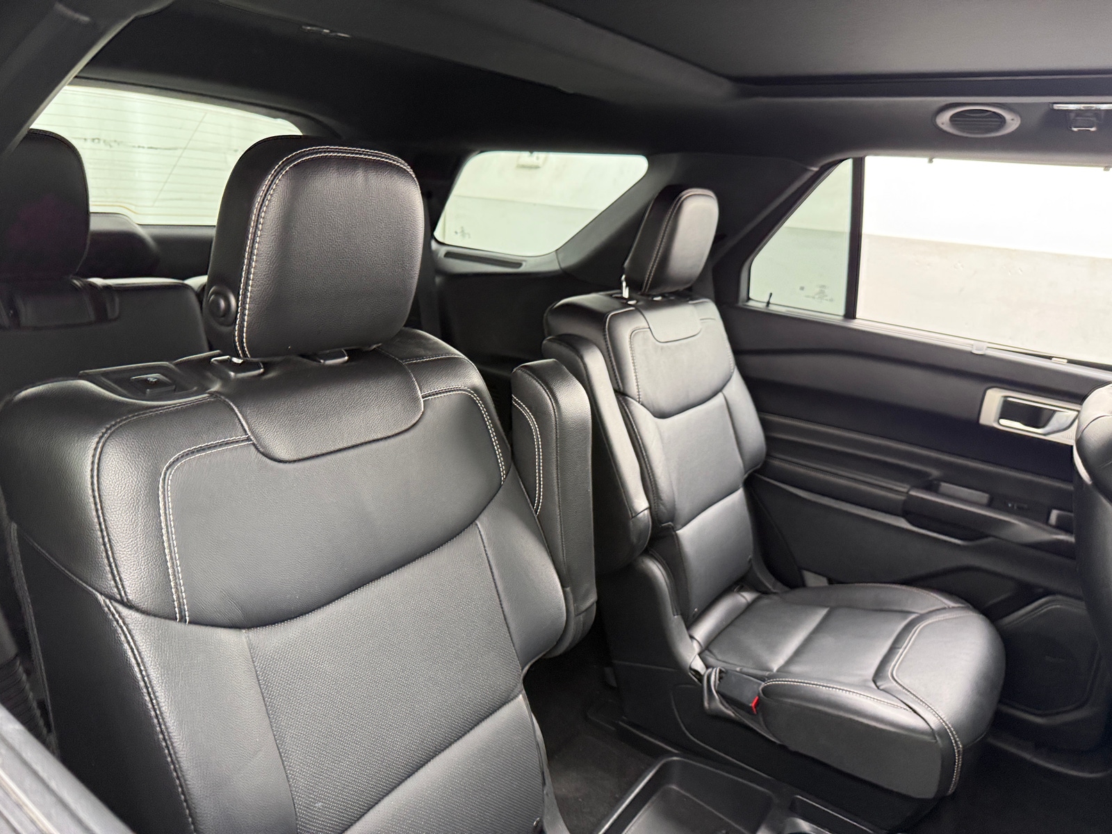 Thumbnail: 2020 Ford Explorer - 5
