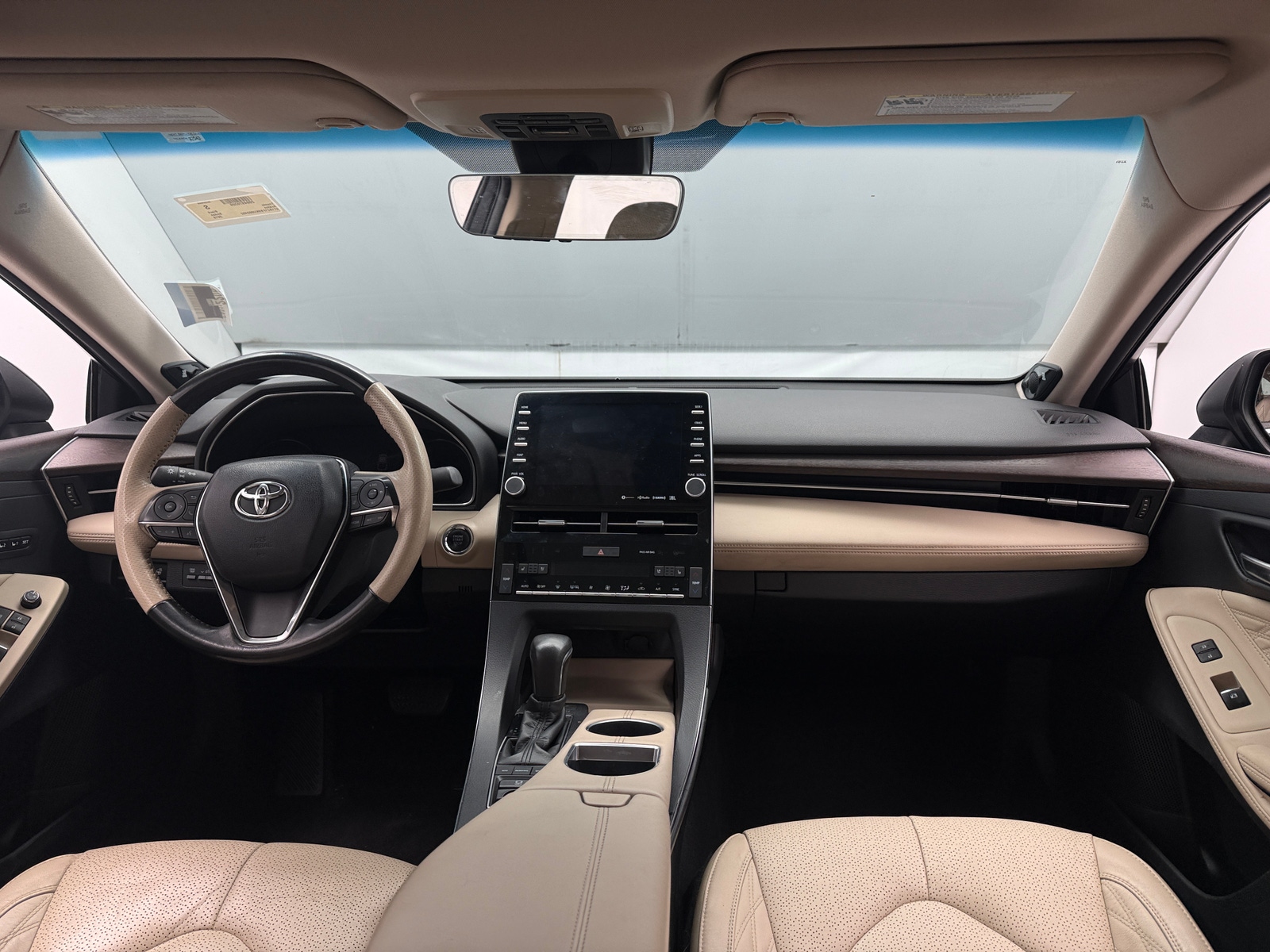 Thumbnail: 2019 Toyota Avalon - 3