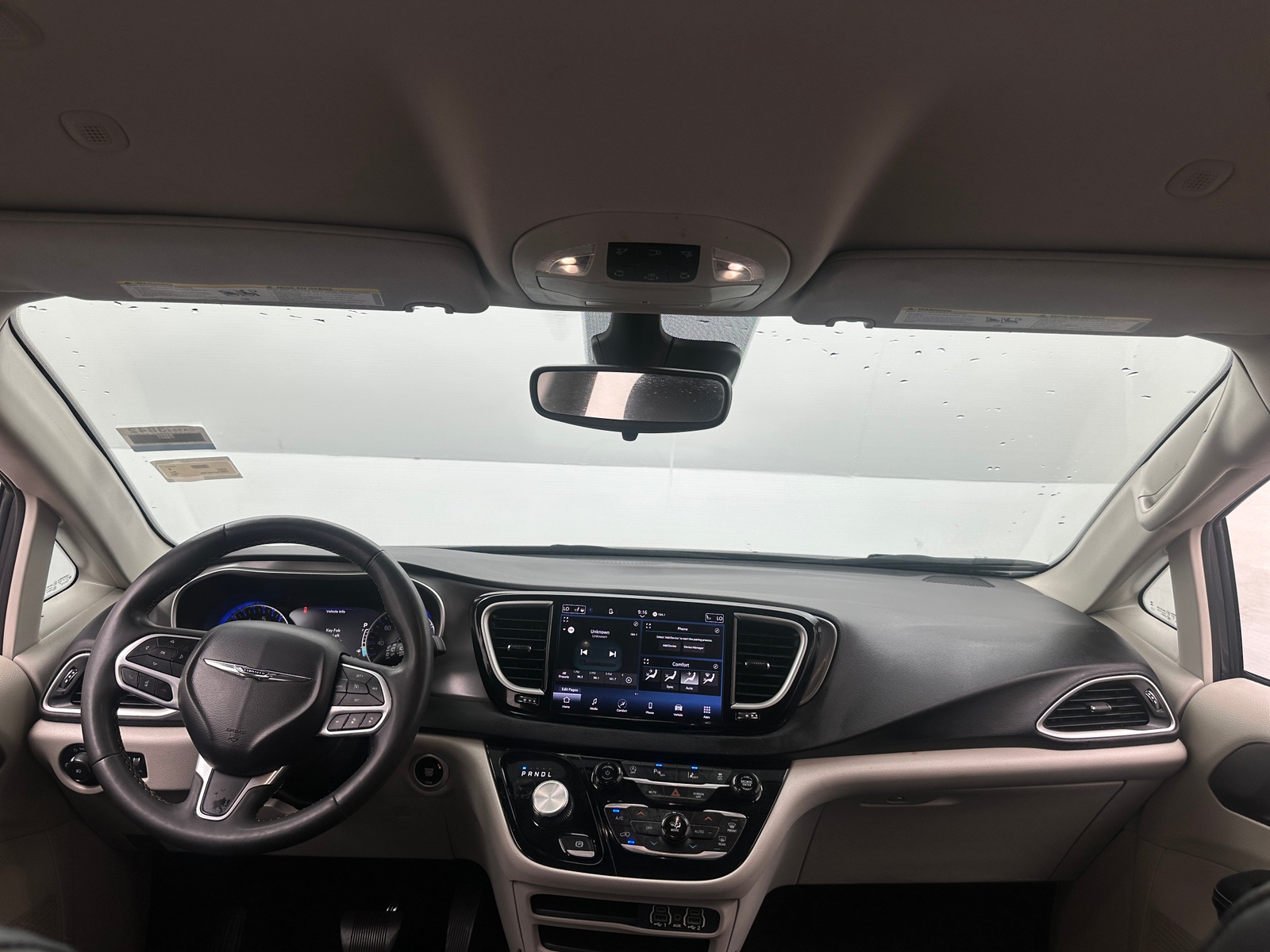 Thumbnail: 2023 Chrysler Pacifica - 2
