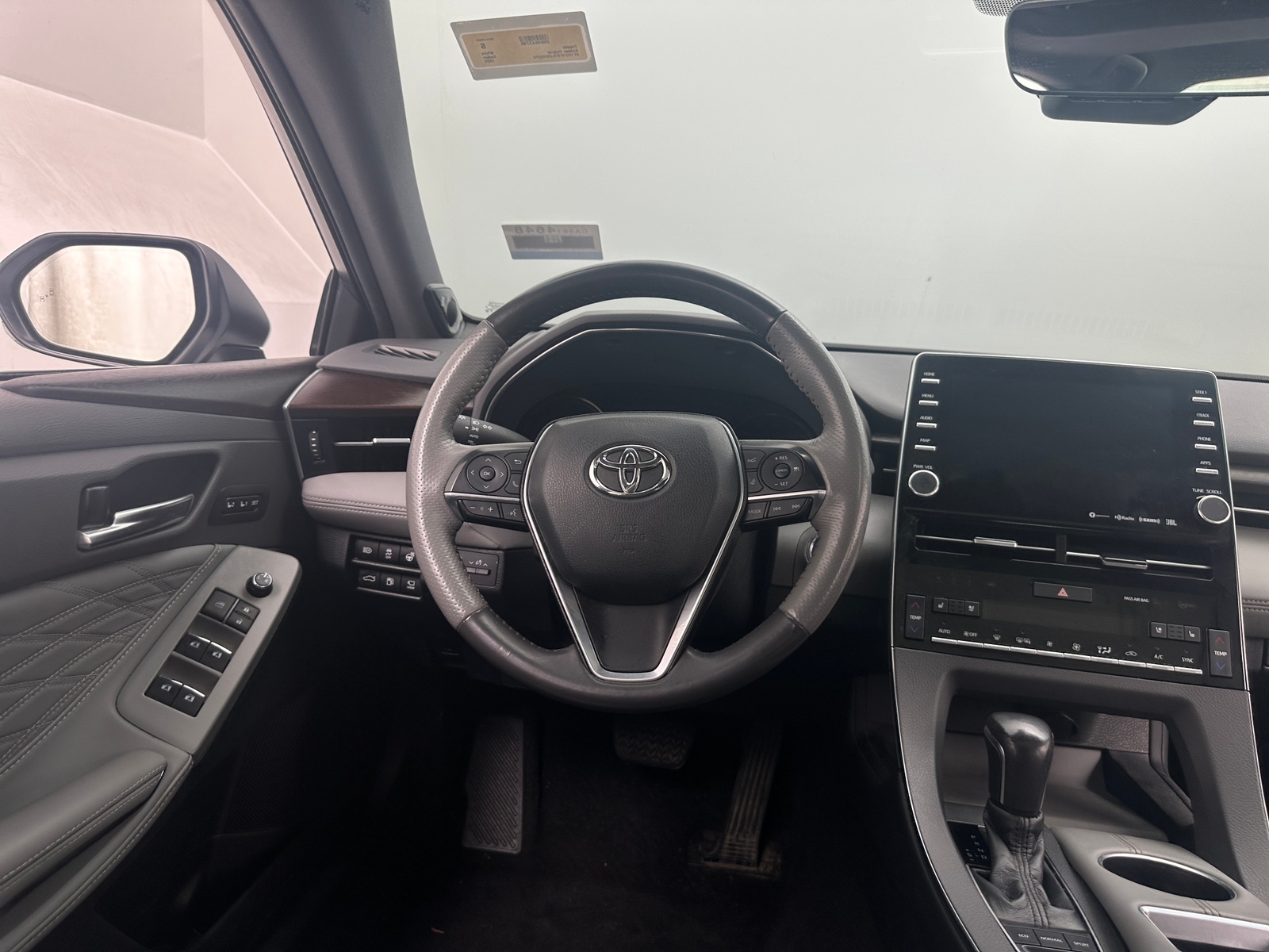 Thumbnail: 2020 Toyota Avalon - 4