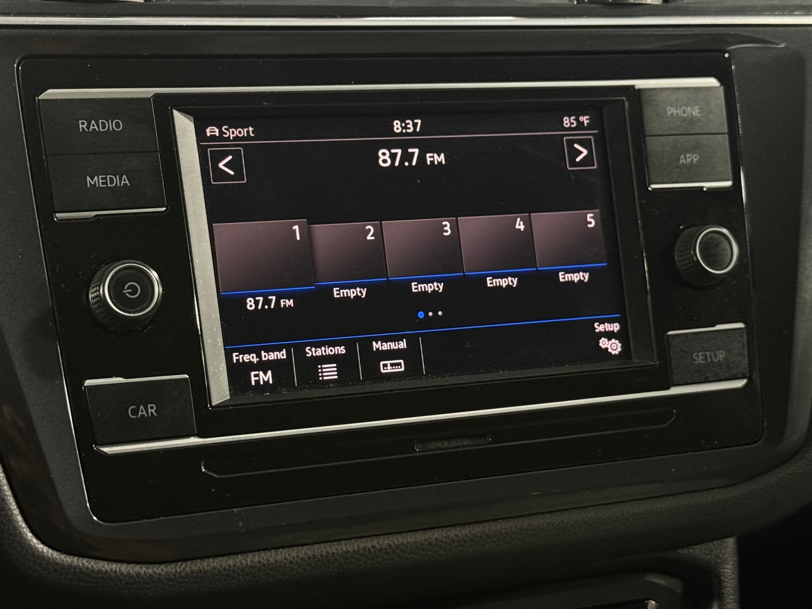 Thumbnail: 2019 Volkswagen Tiguan - 4