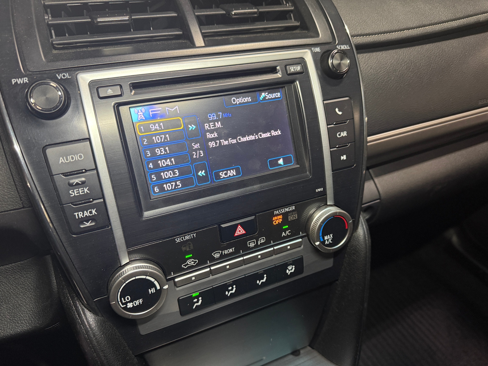 Thumbnail: 2012 Toyota Camry - 4