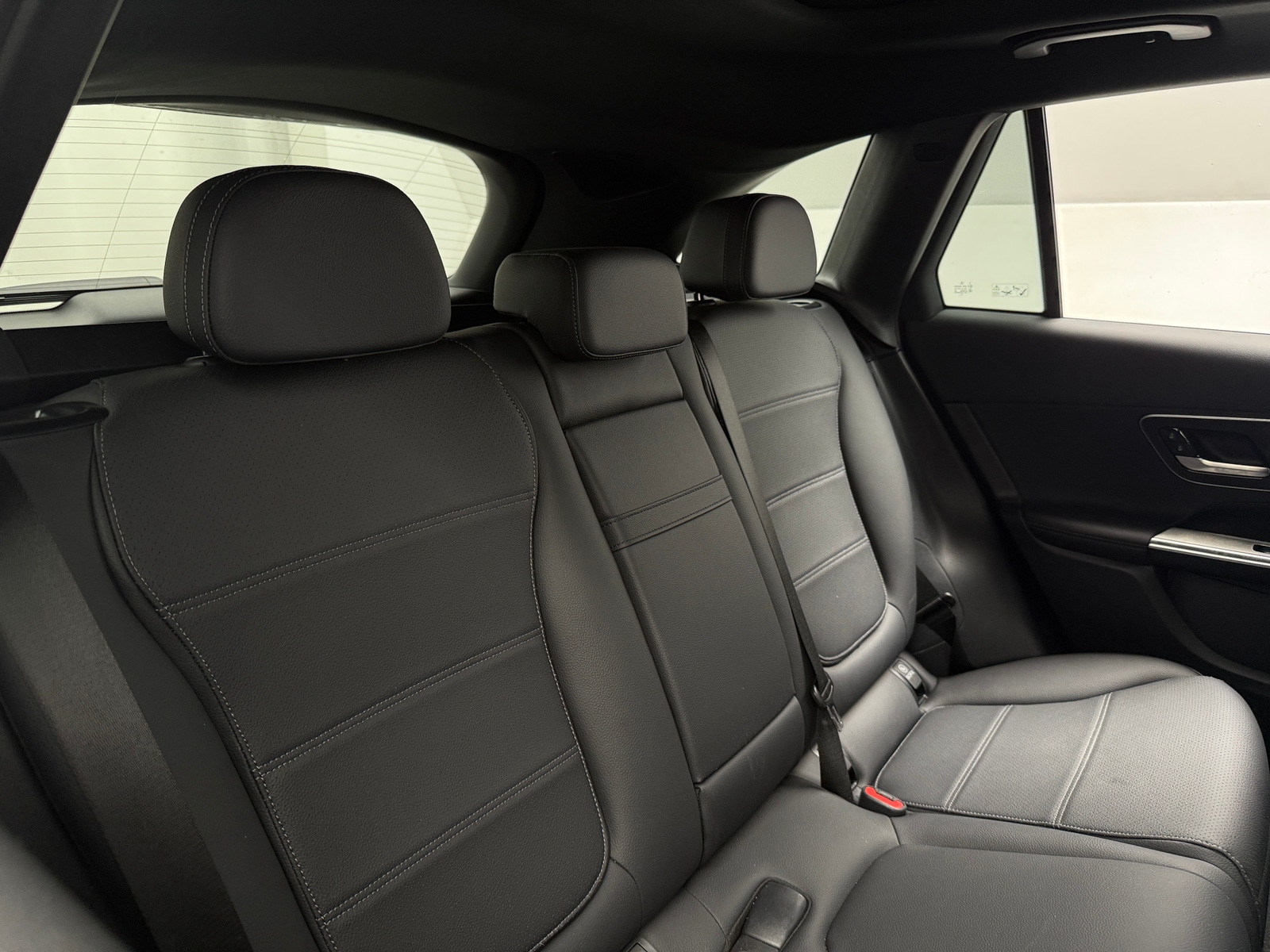Thumbnail: 2025 Mercedes-Benz GLC - 5