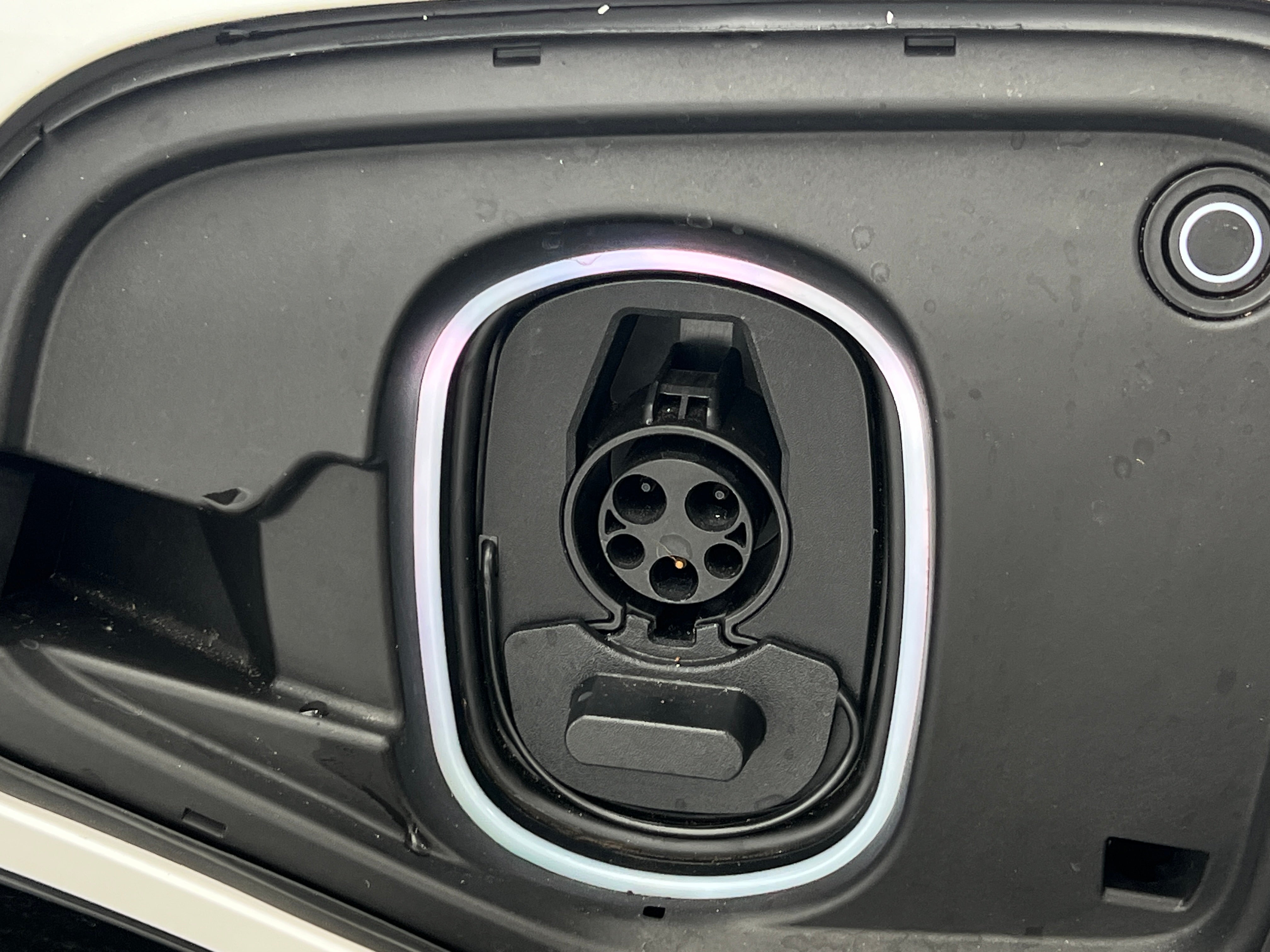 Used 2025 Cadillac OPTIQ Luxury 2 with VIN 3GYK3DMR2SS160435 for sale in Oak Creek, WI