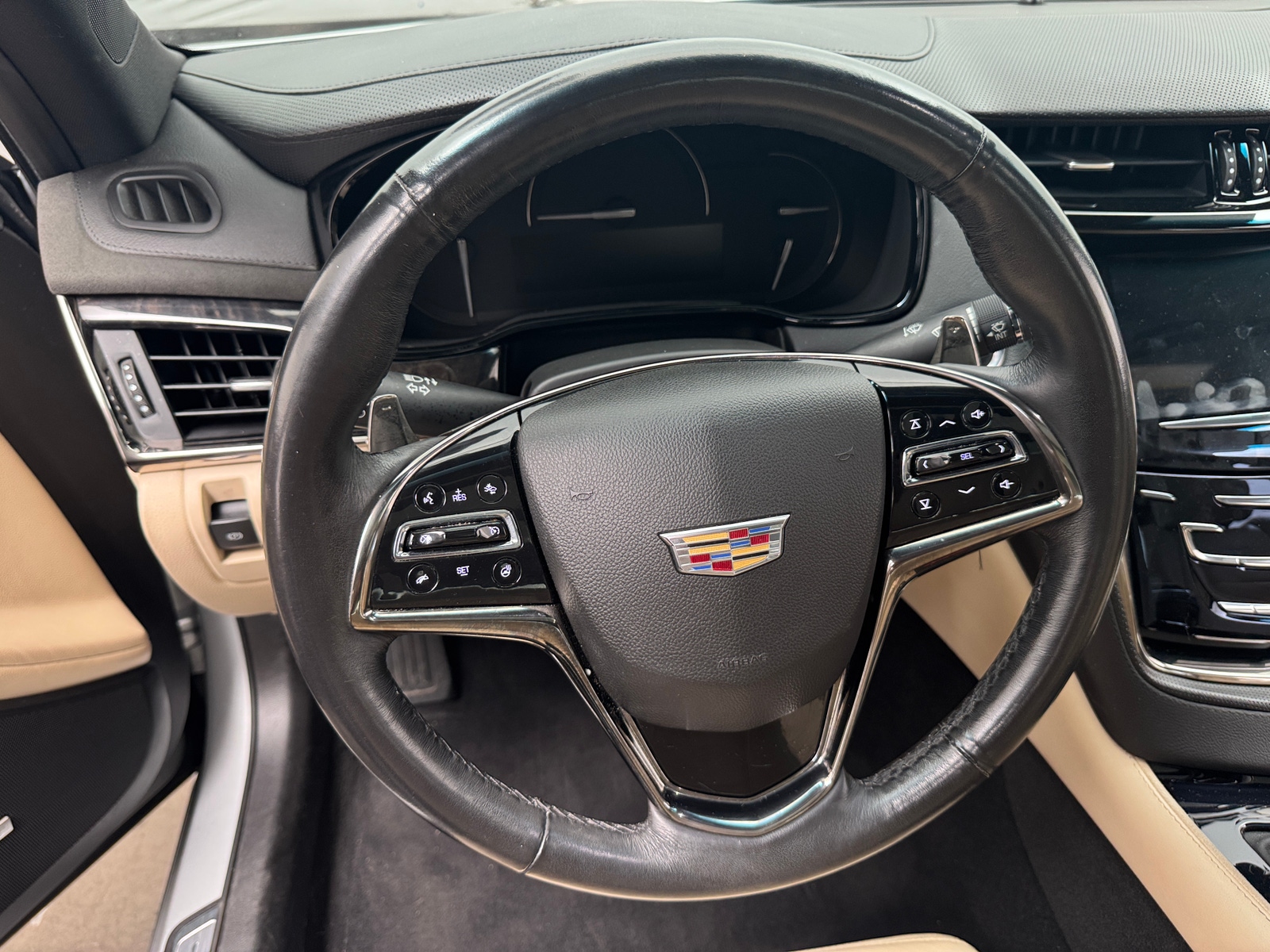 Thumbnail: 2019 Cadillac CTS - 4