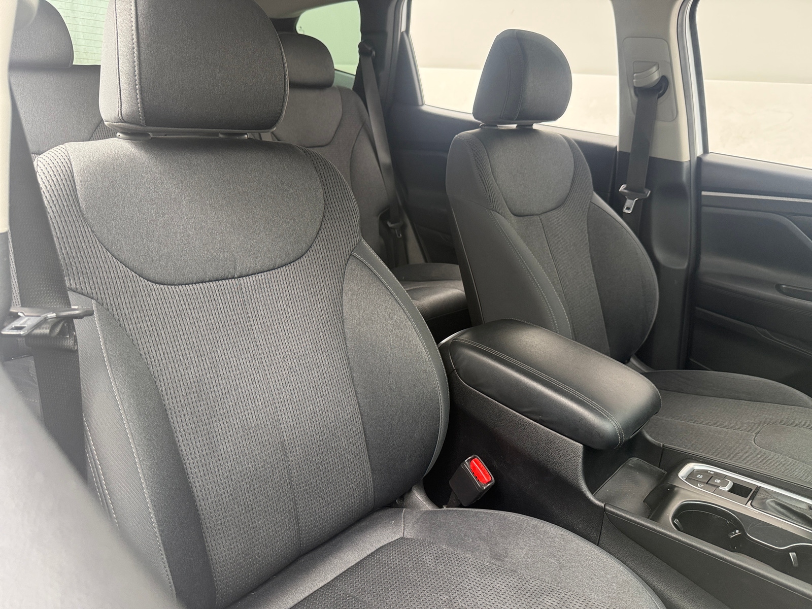 Thumbnail: 2019 Hyundai Santa Fe - 2