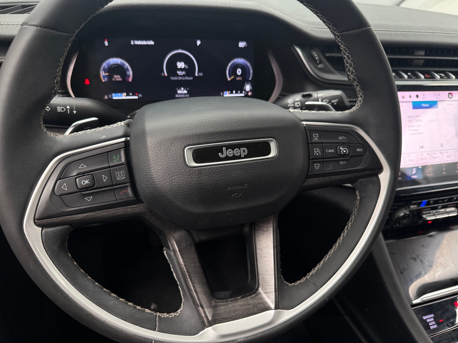 Thumbnail: 2023 Jeep Grand Cherokee L - 5