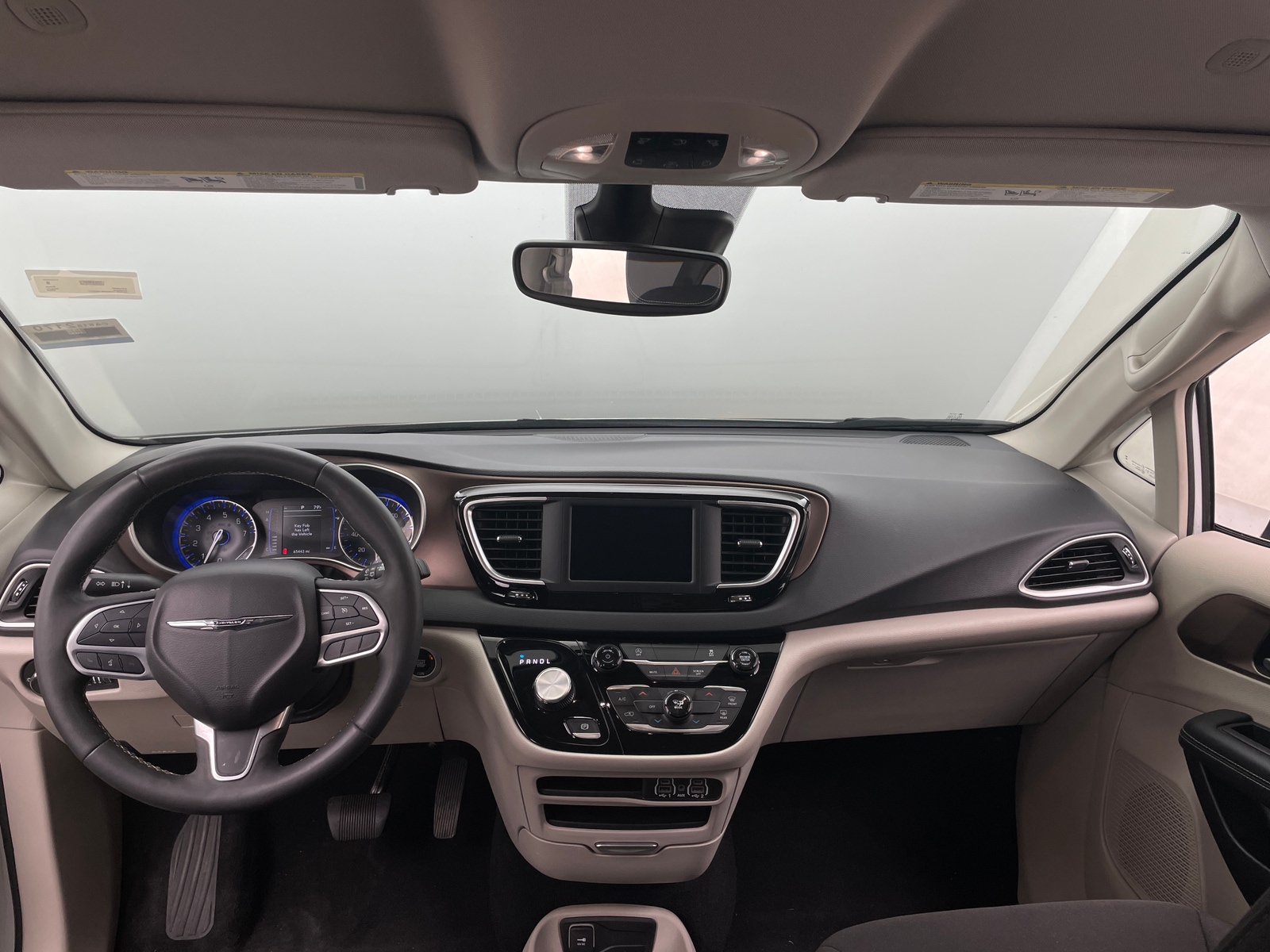 Thumbnail: 2024 Chrysler Voyager - 3