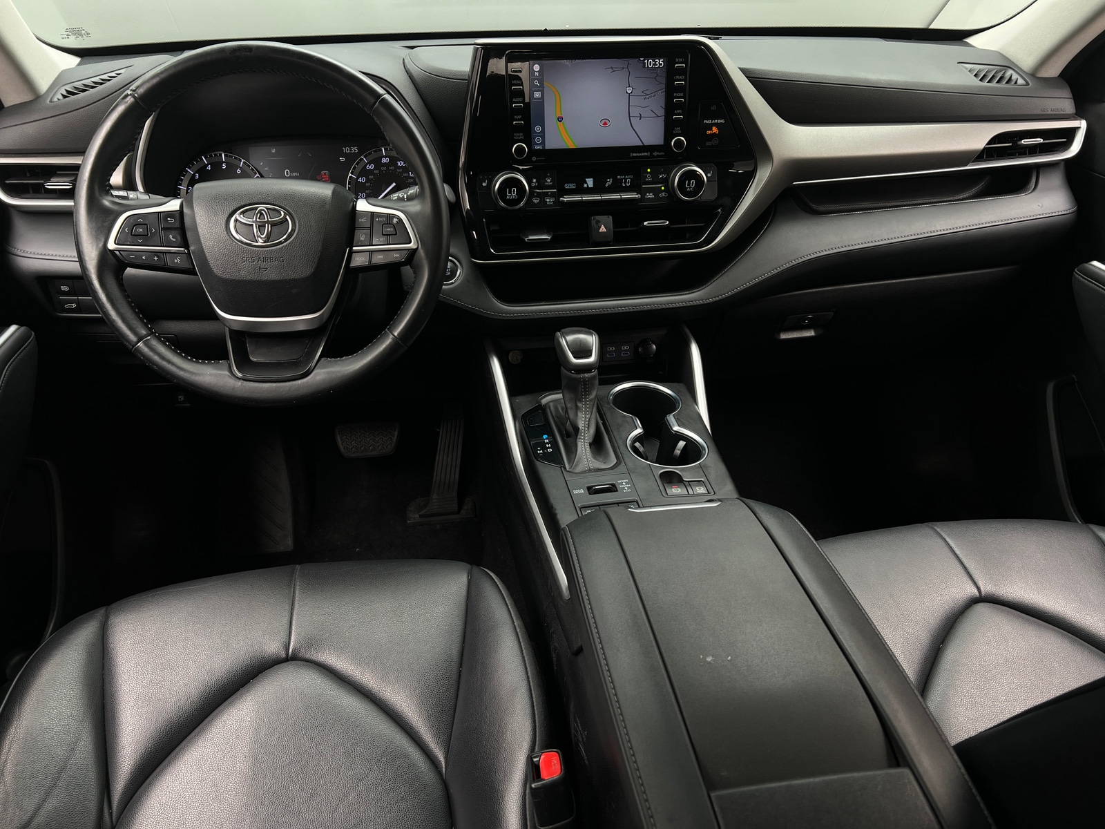 Thumbnail: 2022 Toyota Highlander - 2