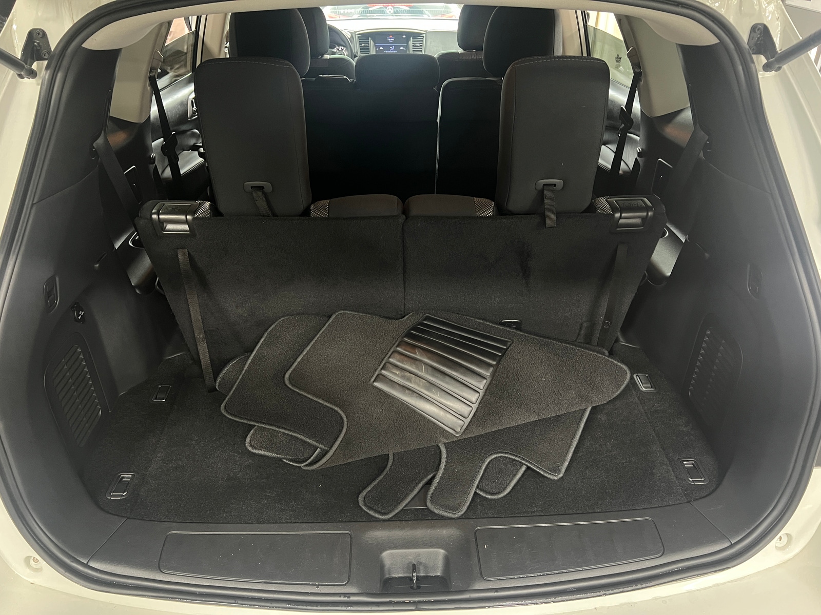 Thumbnail: 2018 Nissan Pathfinder - 7
