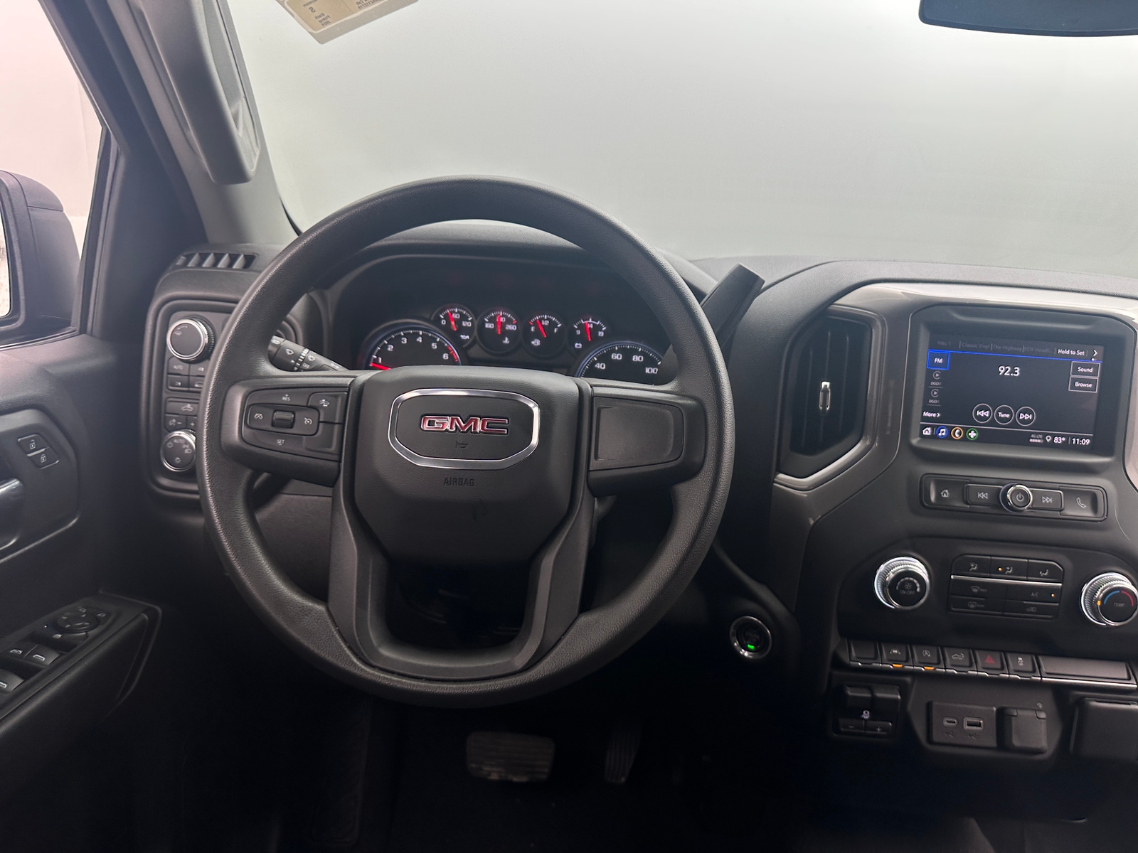 Thumbnail: 2024 GMC Sierra 1500 - 4