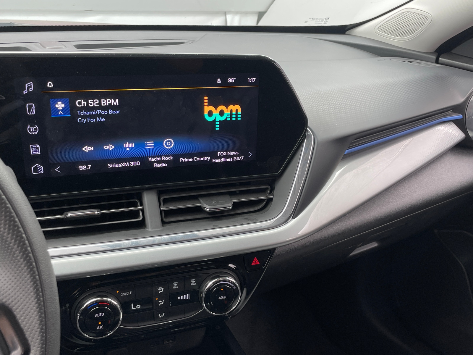 Thumbnail: 2025 Chevrolet Trax - 4