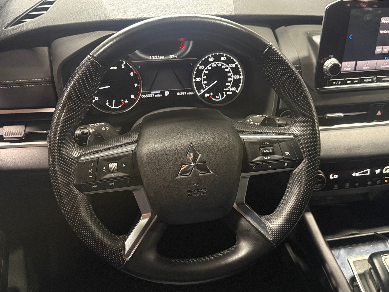Thumbnail: 2022 Mitsubishi Outlander - 4