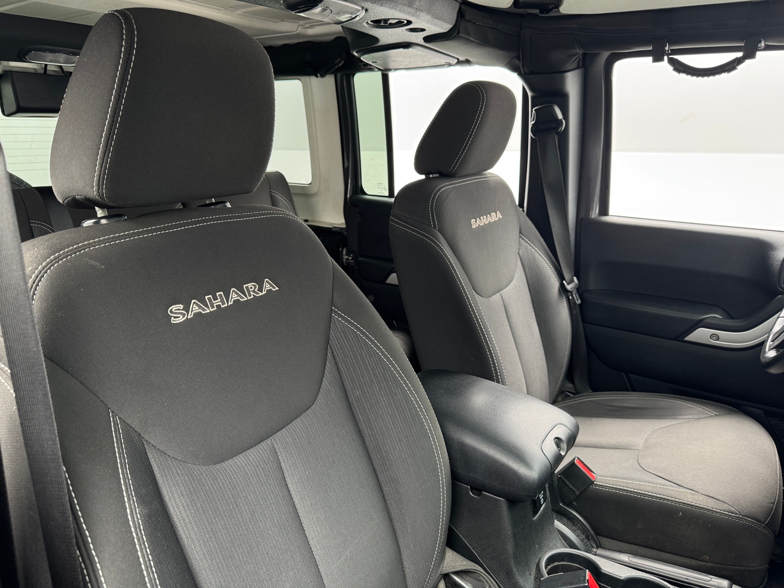 Thumbnail: 2016 Jeep Wrangler - 2