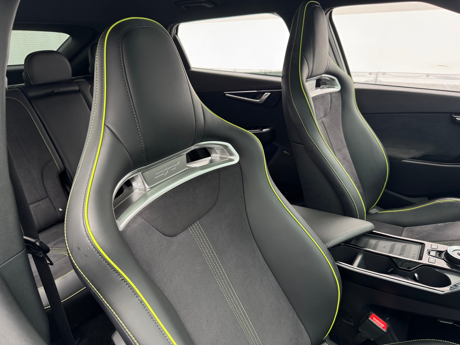 Thumbnail: 2023 Kia EV6 - 2