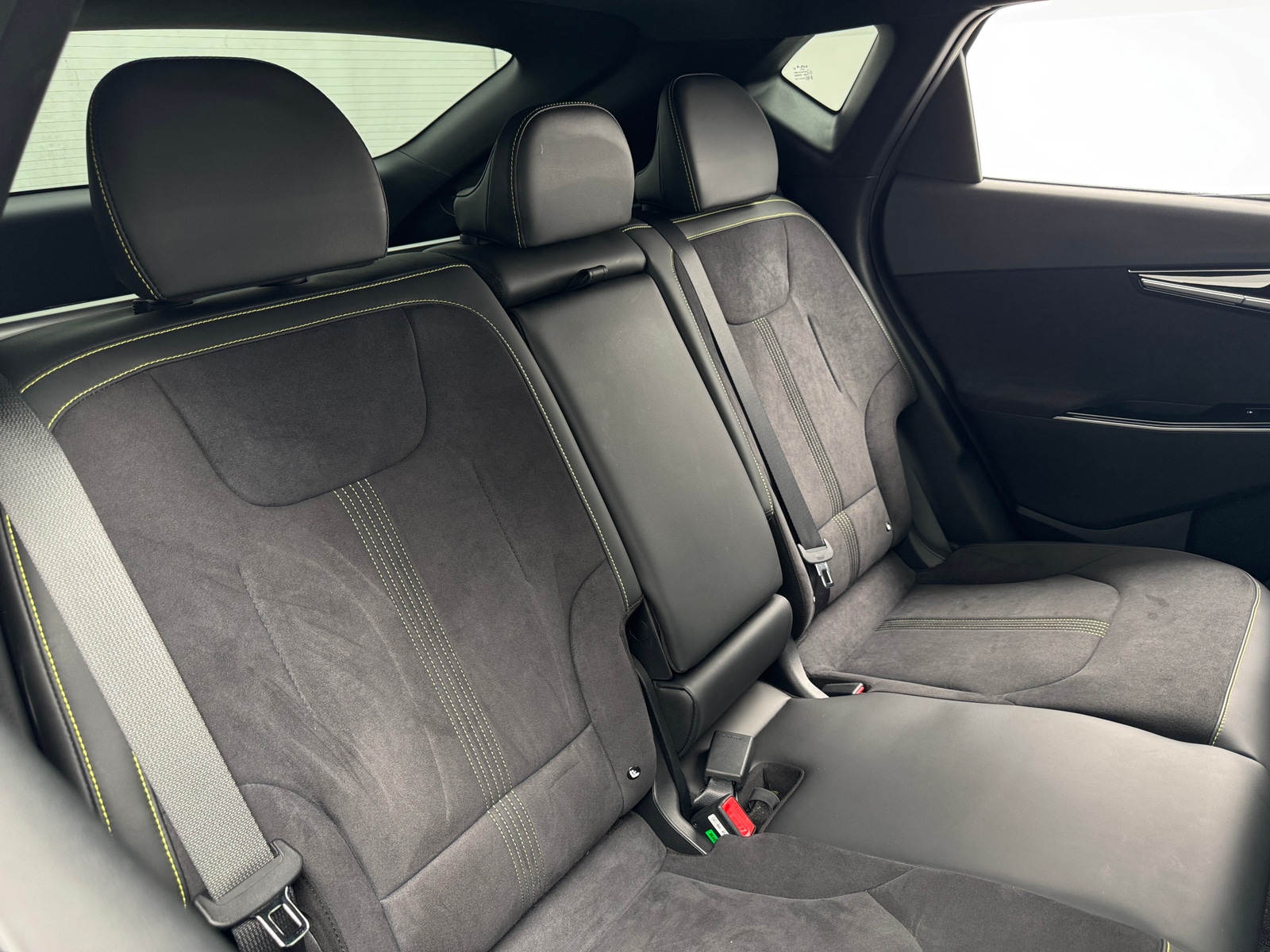Thumbnail: 2023 Kia EV6 - 6