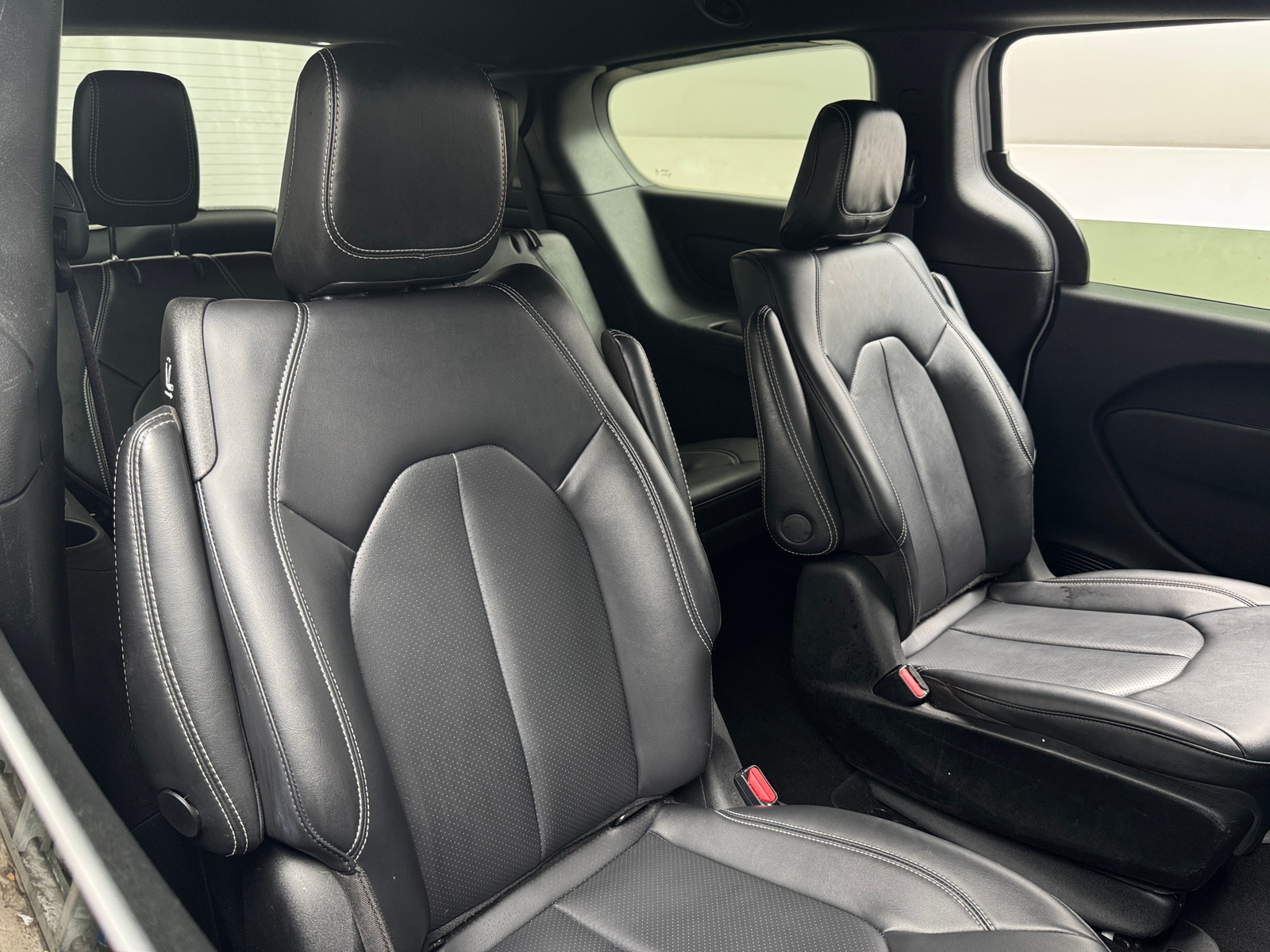 Thumbnail: 2024 Chrysler Pacifica - 5