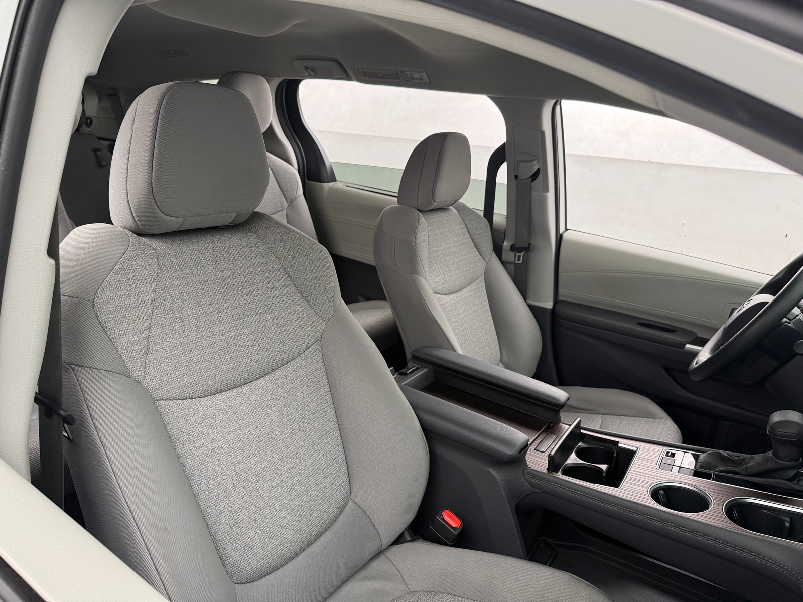 Thumbnail: 2024 Toyota Sienna - 2