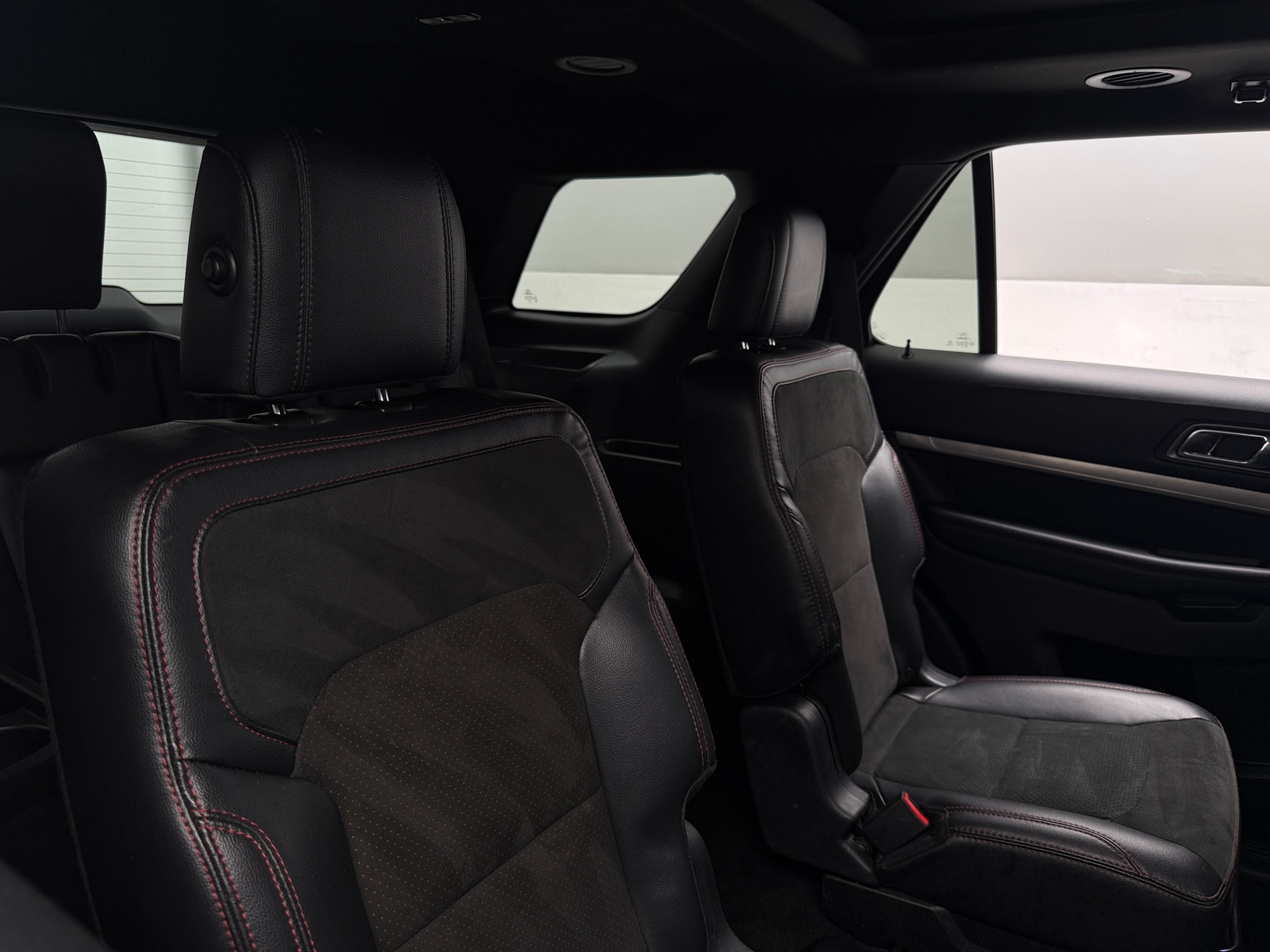 Thumbnail: 2019 Ford Explorer - 6