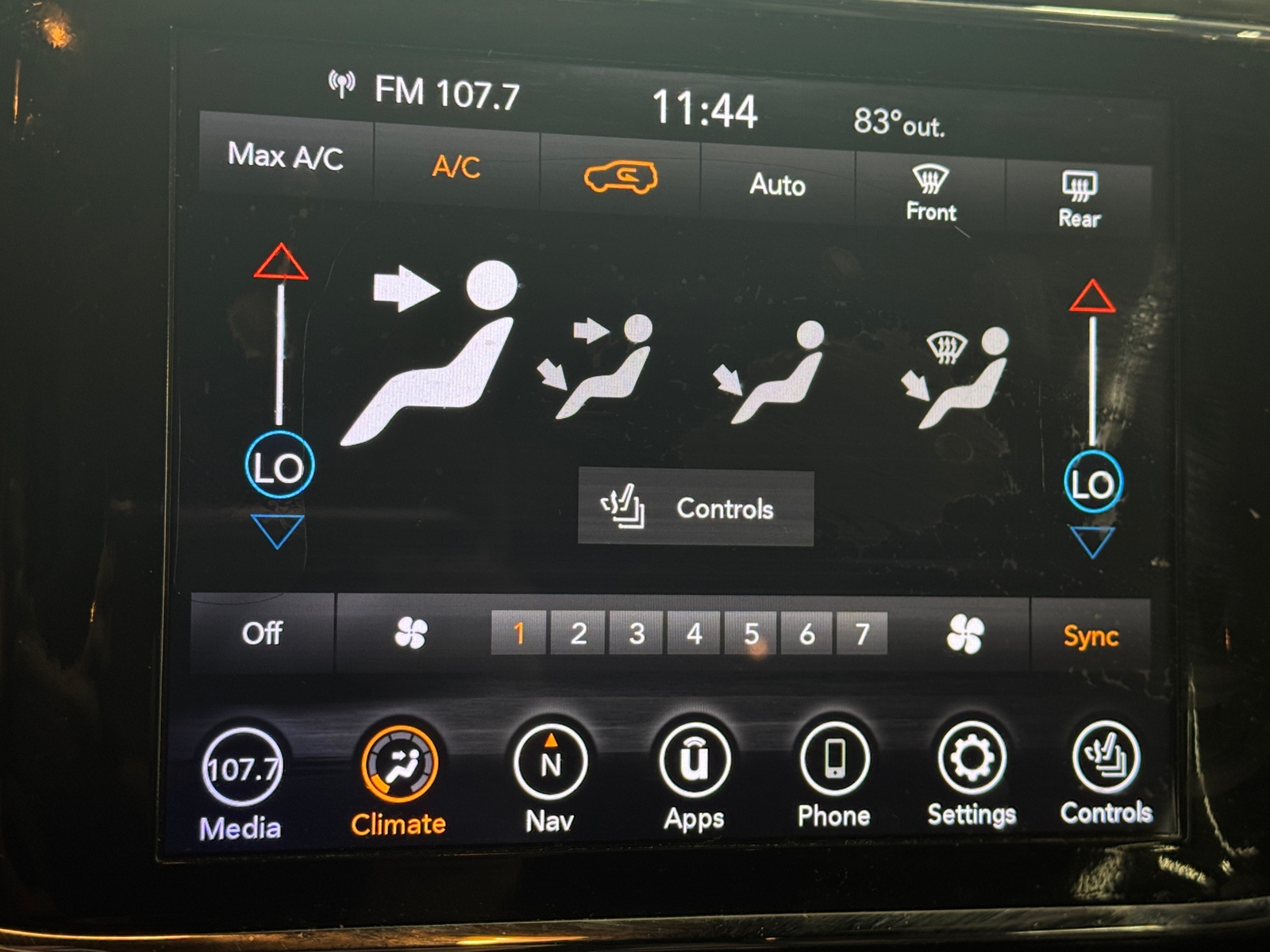 Thumbnail: 2019 Jeep Grand Cherokee - 3