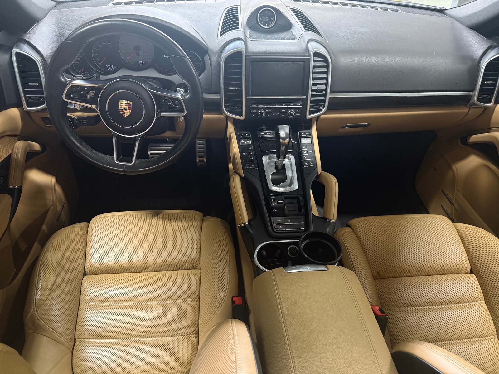 Thumbnail: 2016 Porsche Cayenne - 2