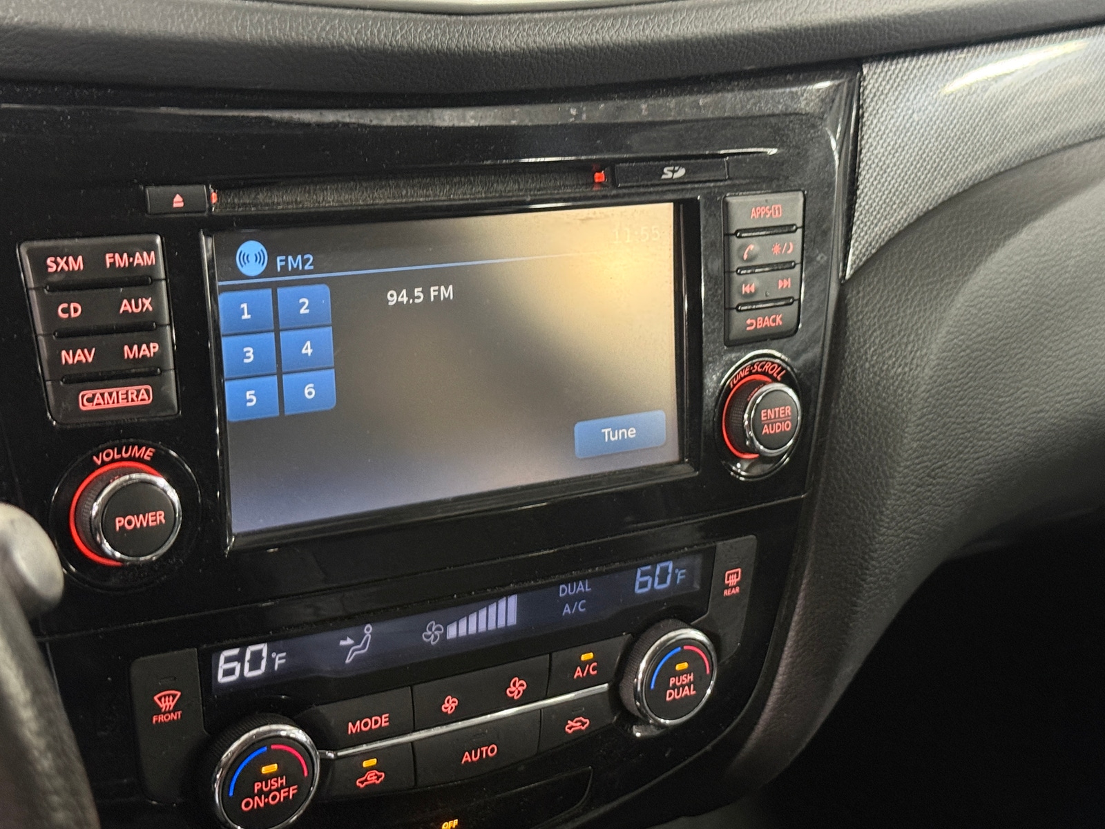 Thumbnail: 2016 Nissan Rogue - 3
