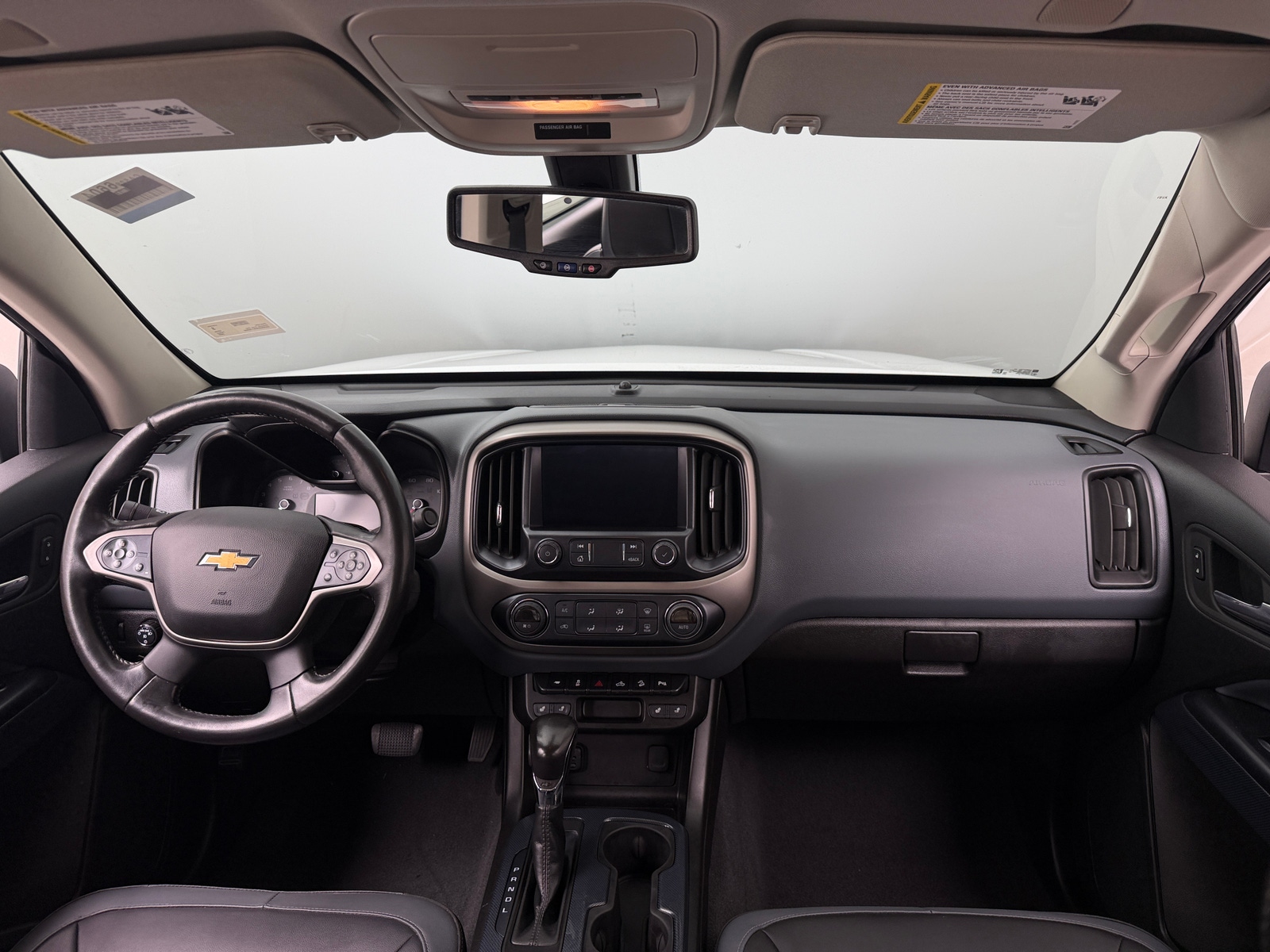 Thumbnail: 2022 Chevrolet Colorado - 3