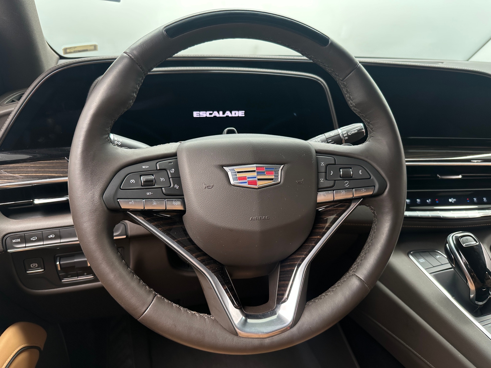 Thumbnail: 2022 Cadillac Escalade - 4
