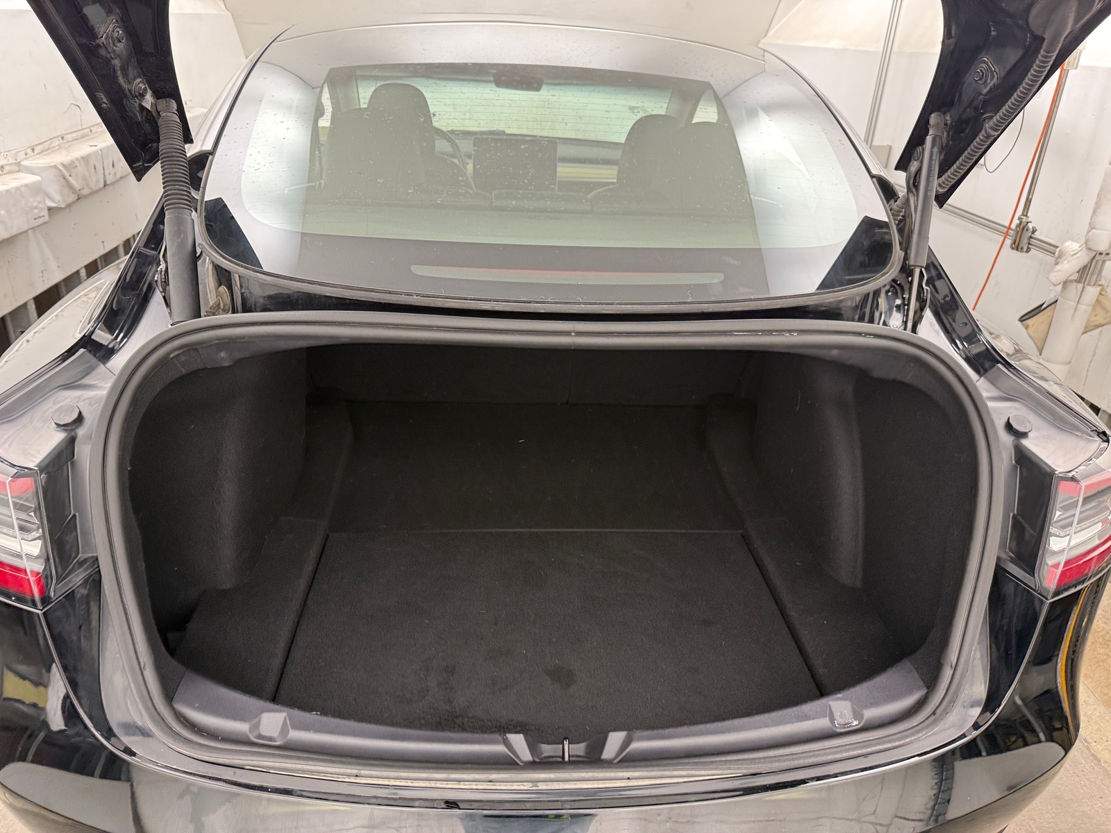 Thumbnail: 2022 Tesla Model 3 - 6
