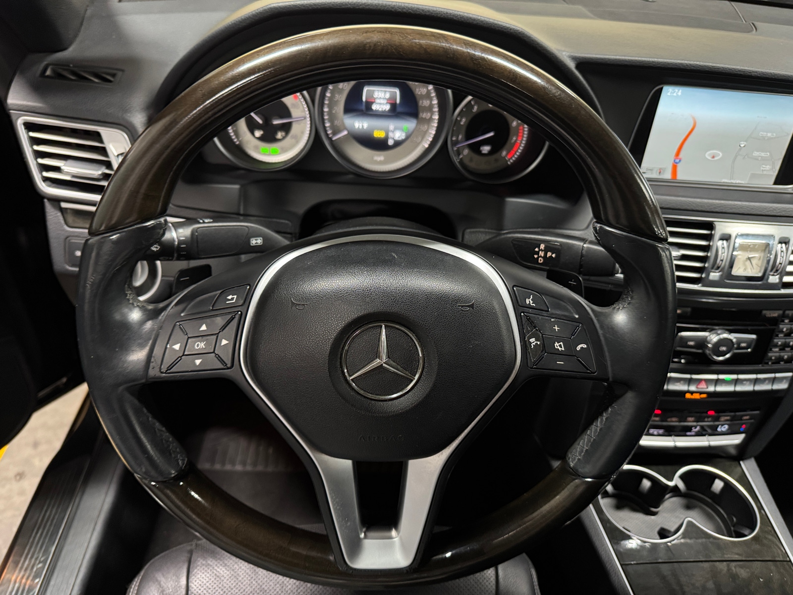 Thumbnail: 2014 Mercedes-Benz E-Class - 4