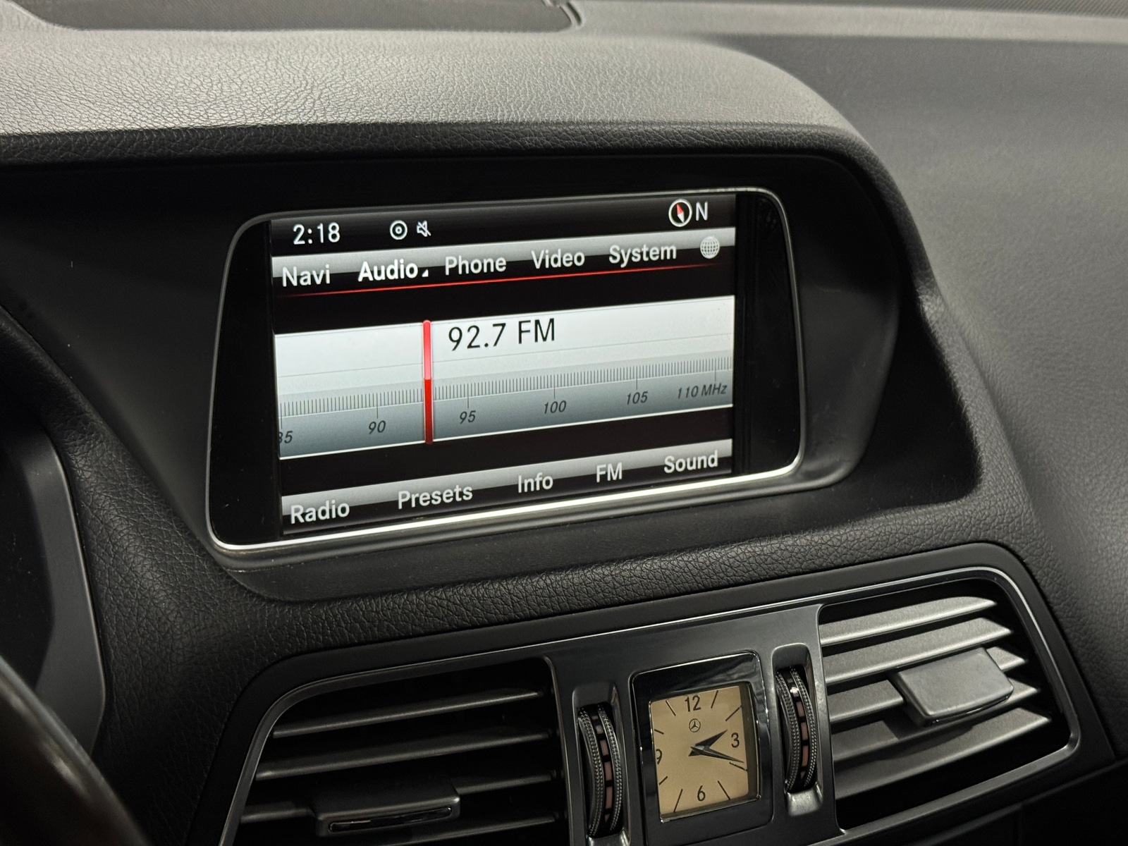 Thumbnail: 2014 Mercedes-Benz E-Class - 3