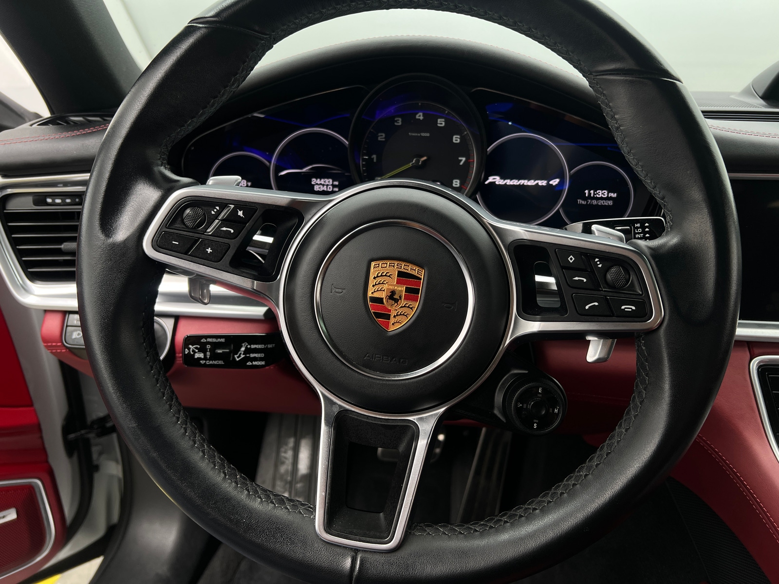 Thumbnail: 2018 Porsche Panamera - 4
