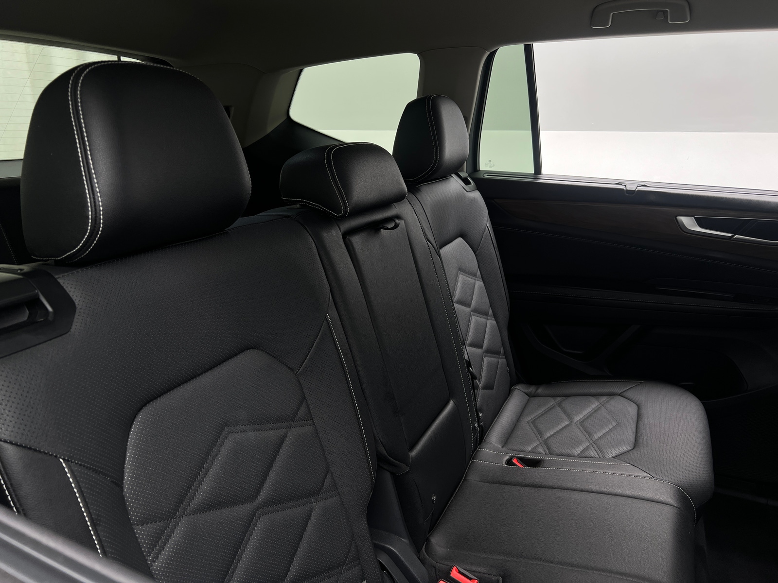 Thumbnail: 2026 Volkswagen Atlas - 5