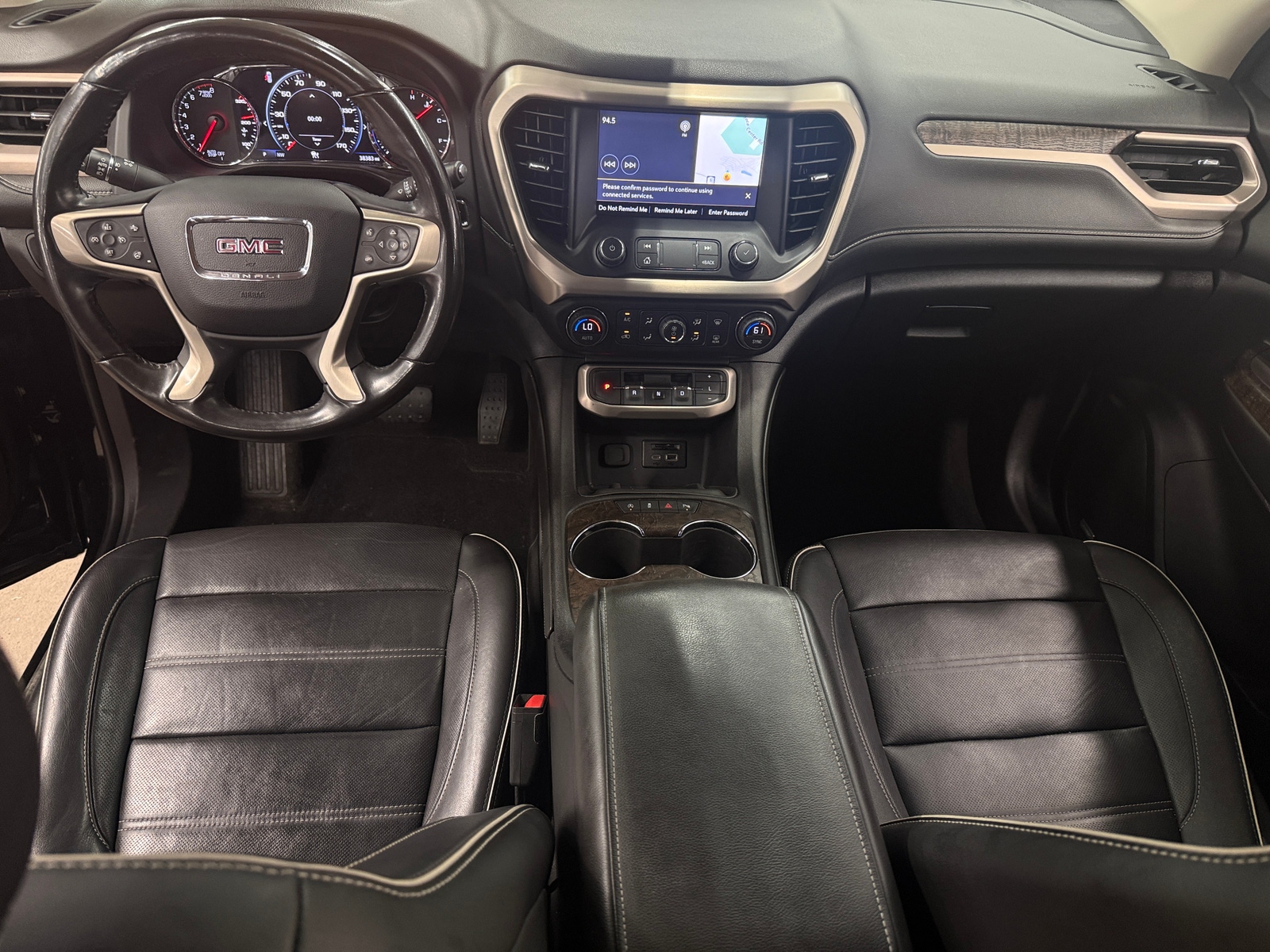 Thumbnail: 2020 GMC Acadia - 3